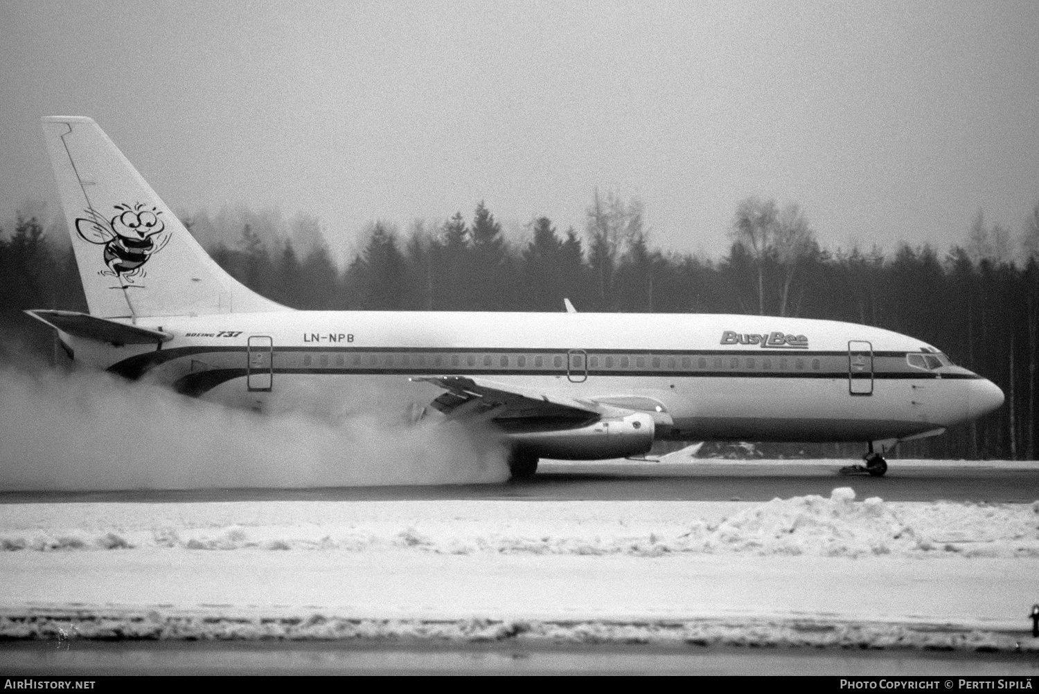 Aircraft Photo of LN-NPB | Boeing 737-2R4C/Adv | Busy Bee of Norway | AirHistory.net #182591