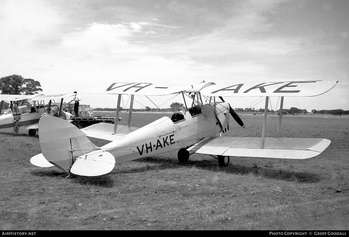 Aircraft Photo of VH-AKE | De Havilland D.H. 82A Tiger Moth | AirHistory.net #182707