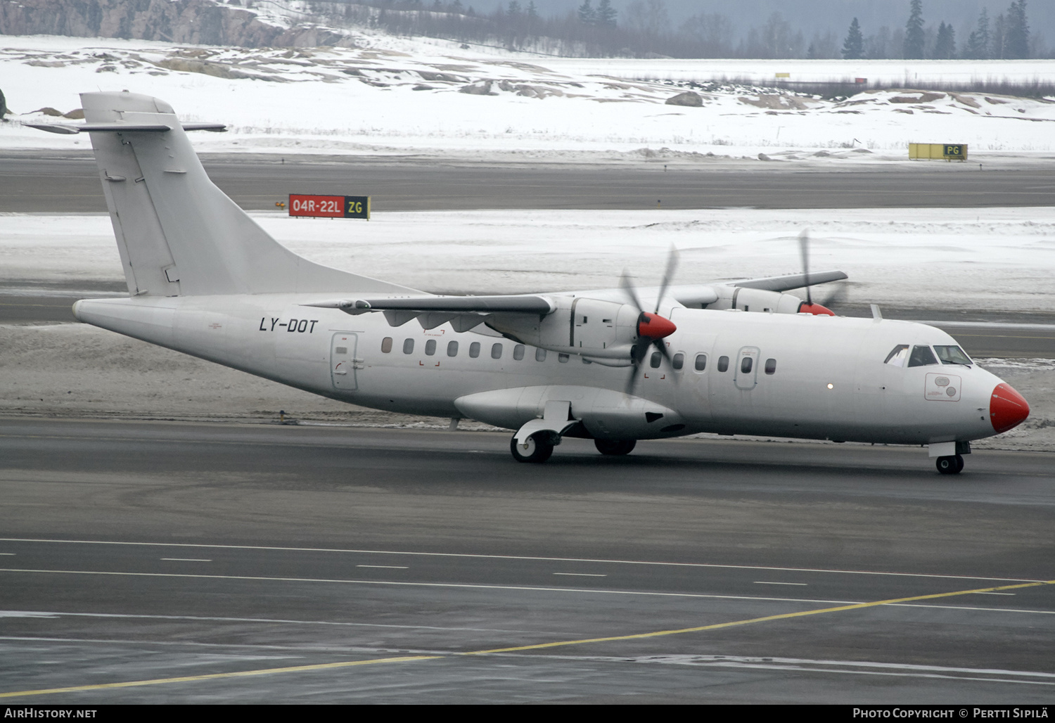 Aircraft Photo of LY-DOT | ATR ATR-42-300 | AirHistory.net #182923