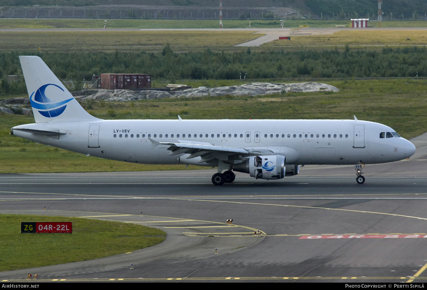 Aircraft Photo of LY-VEV | Airbus A320-211 | Avion Express | AirHistory.net #182956