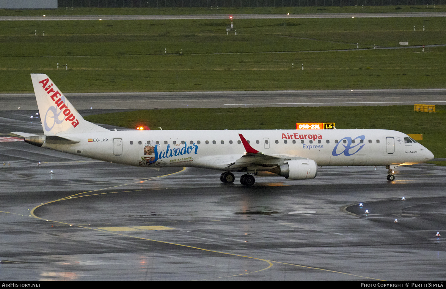 Aircraft Photo of EC-LKX | Embraer 195LR (ERJ-190-200LR) | Air Europa Express | AirHistory.net #183080
