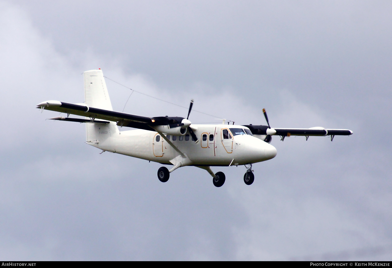 Aircraft Photo of 298 | De Havilland Canada DHC-6-300 Twin Otter | France - Air Force | AirHistory.net #183122