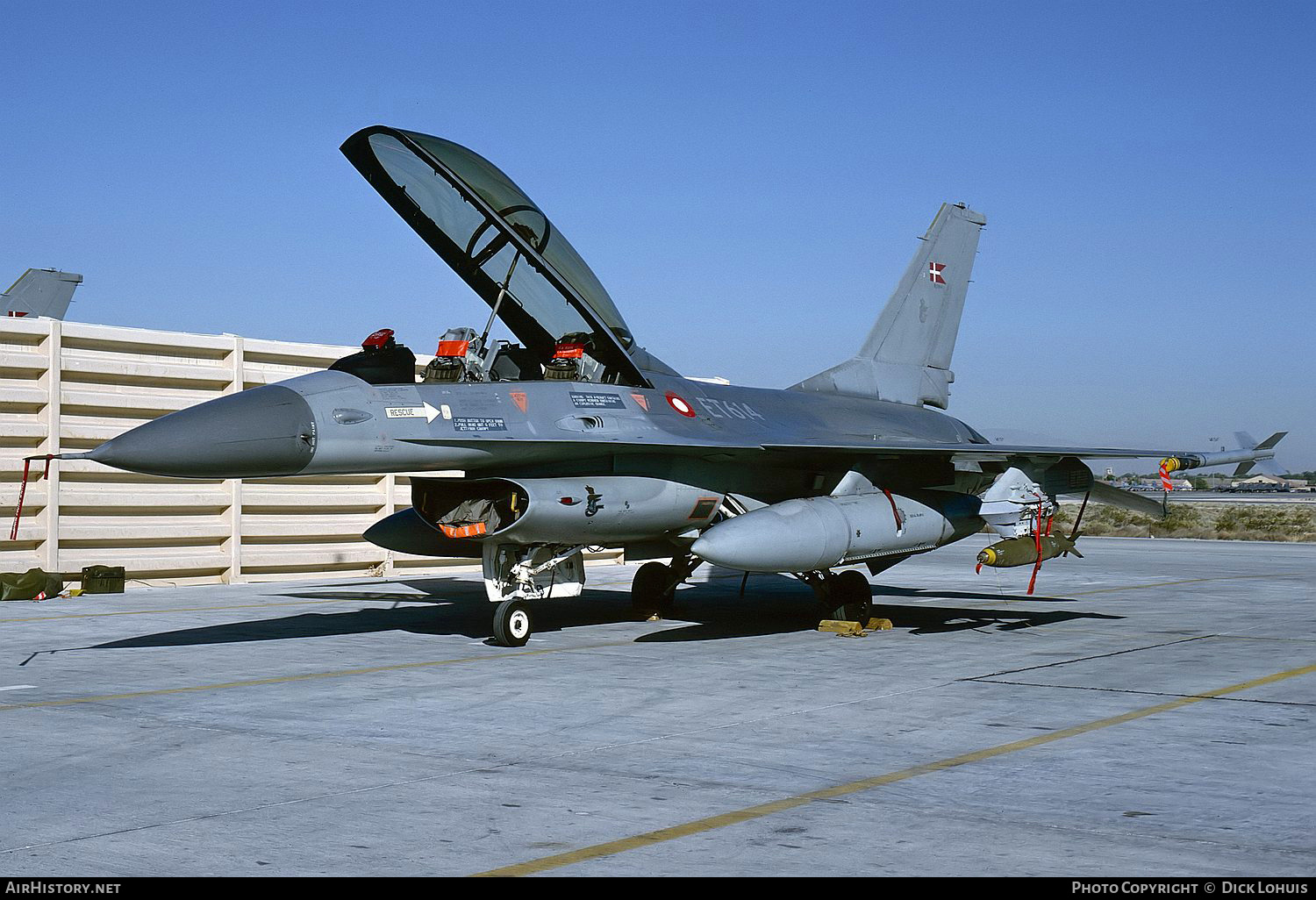 Aircraft Photo of ET-614 | General Dynamics F-16B Fighting Falcon | Denmark - Air Force | AirHistory.net #183169