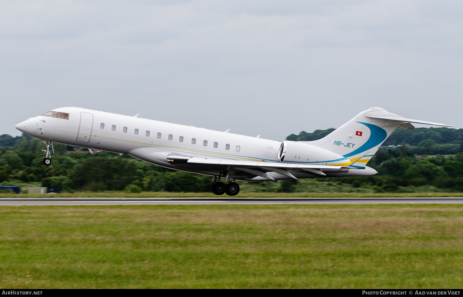 Aircraft Photo of HB-JEY | Bombardier Global Express (BD-700-1A10) | AirHistory.net #183212