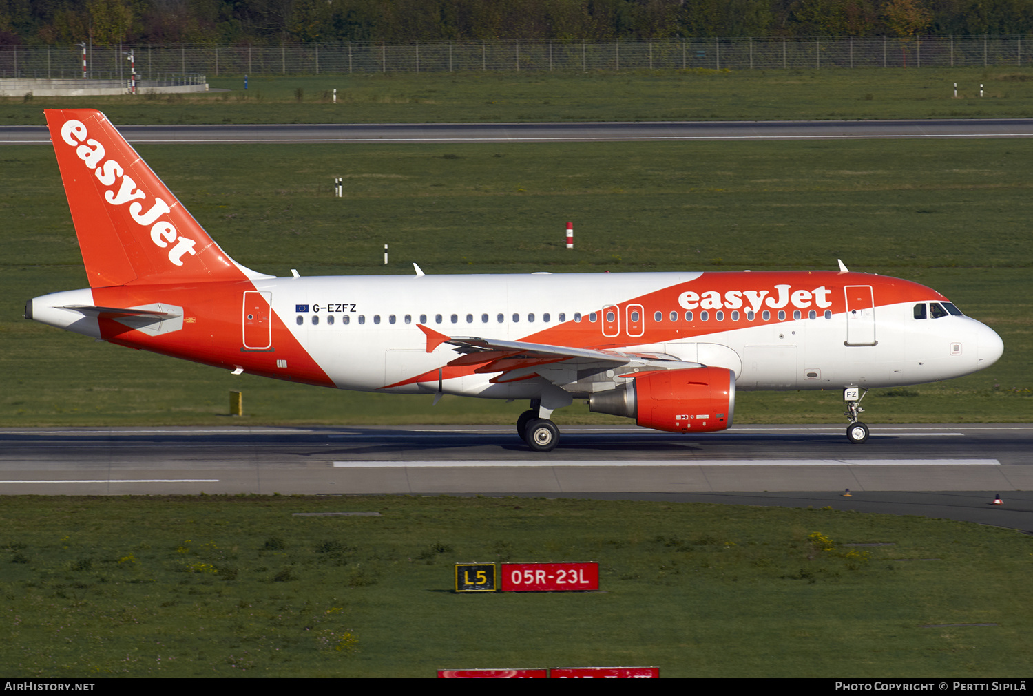 Aircraft Photo of G-EZFZ | Airbus A319-111 | EasyJet | AirHistory.net #183229