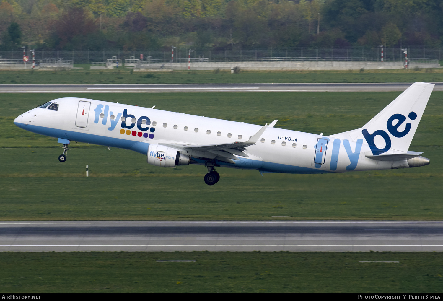 Aircraft Photo of G-FBJA | Embraer 175STD (ERJ-170-200STD) | Flybe | AirHistory.net #183249