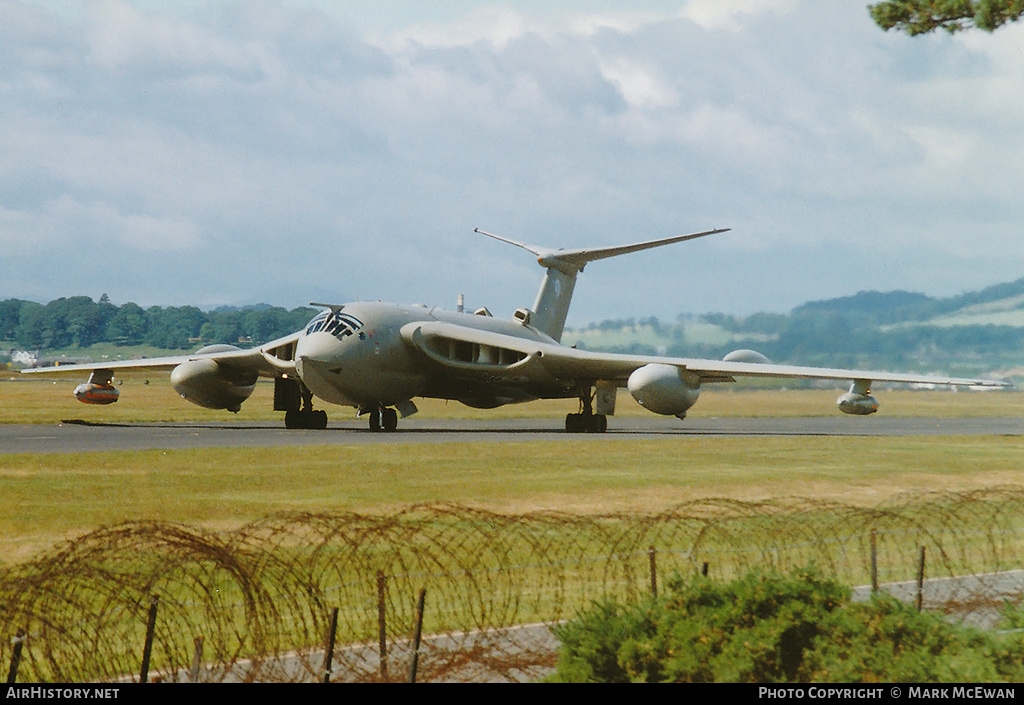 Aircraft Photo of XL161 | Handley Page HP-80 Victor K2 | UK - Air Force | AirHistory.net #183263