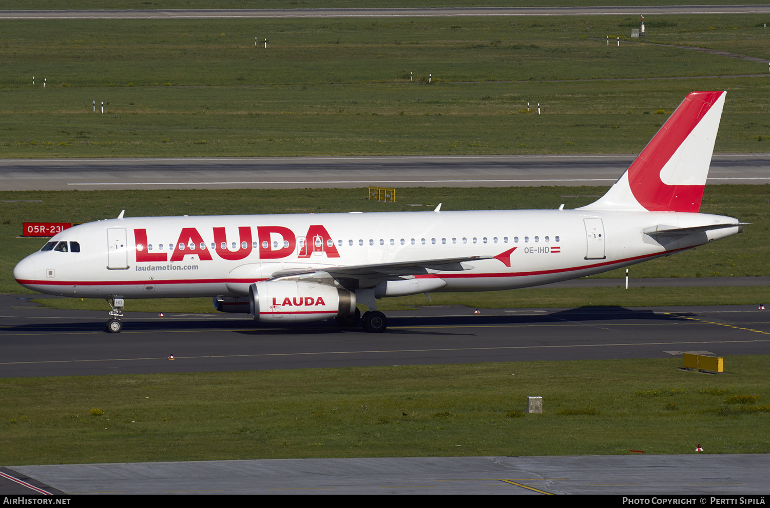 Aircraft Photo of OE-IHD | Airbus A320-232 | Lauda | AirHistory.net #183303