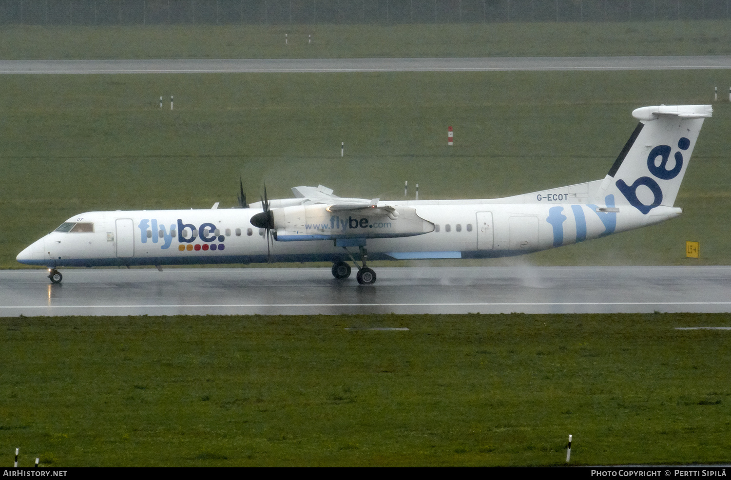 Aircraft Photo of G-ECOT | Bombardier DHC-8-402 Dash 8 | Flybe | AirHistory.net #183331