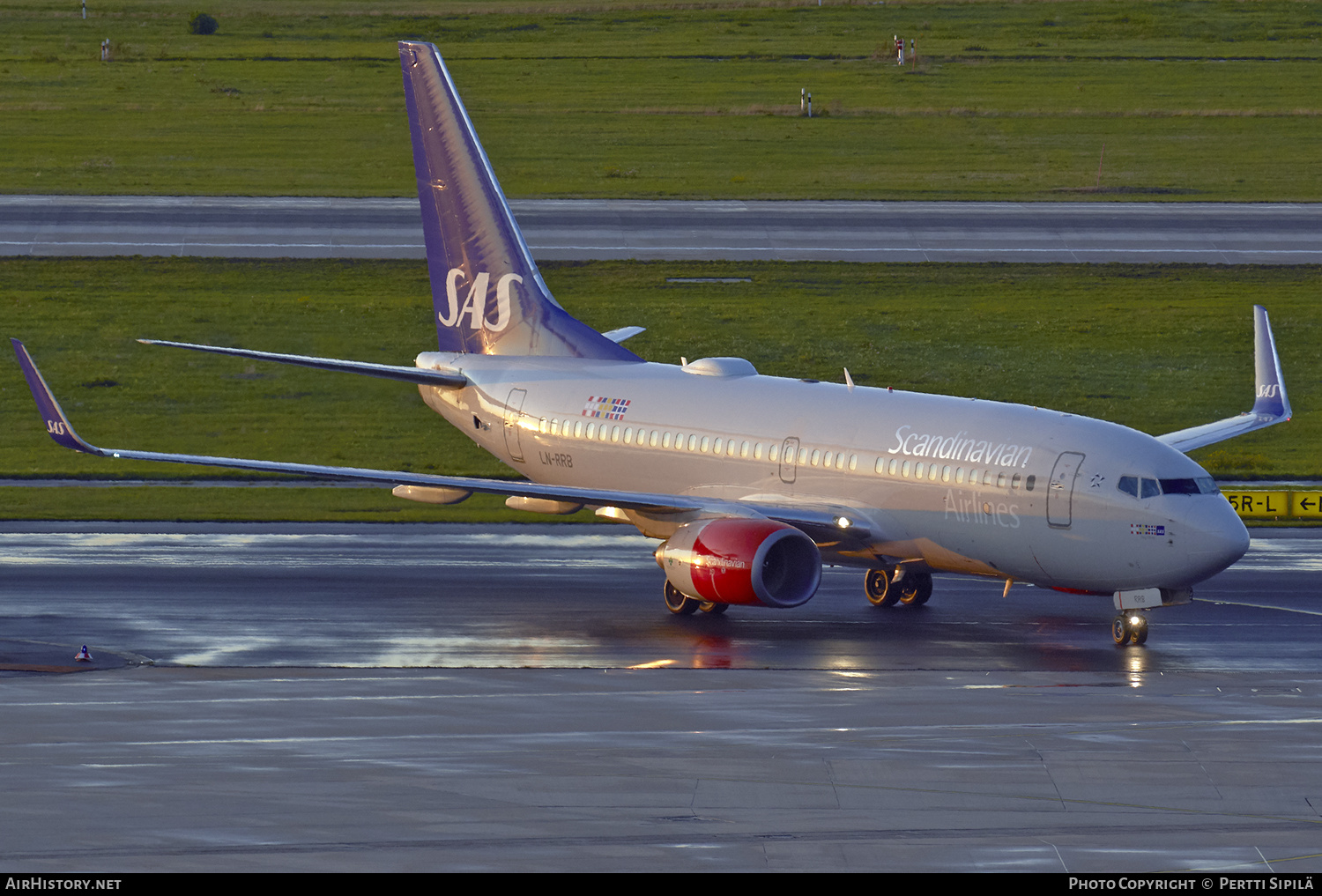 Aircraft Photo of LN-RRB | Boeing 737-783 | Scandinavian Airlines - SAS | AirHistory.net #183399