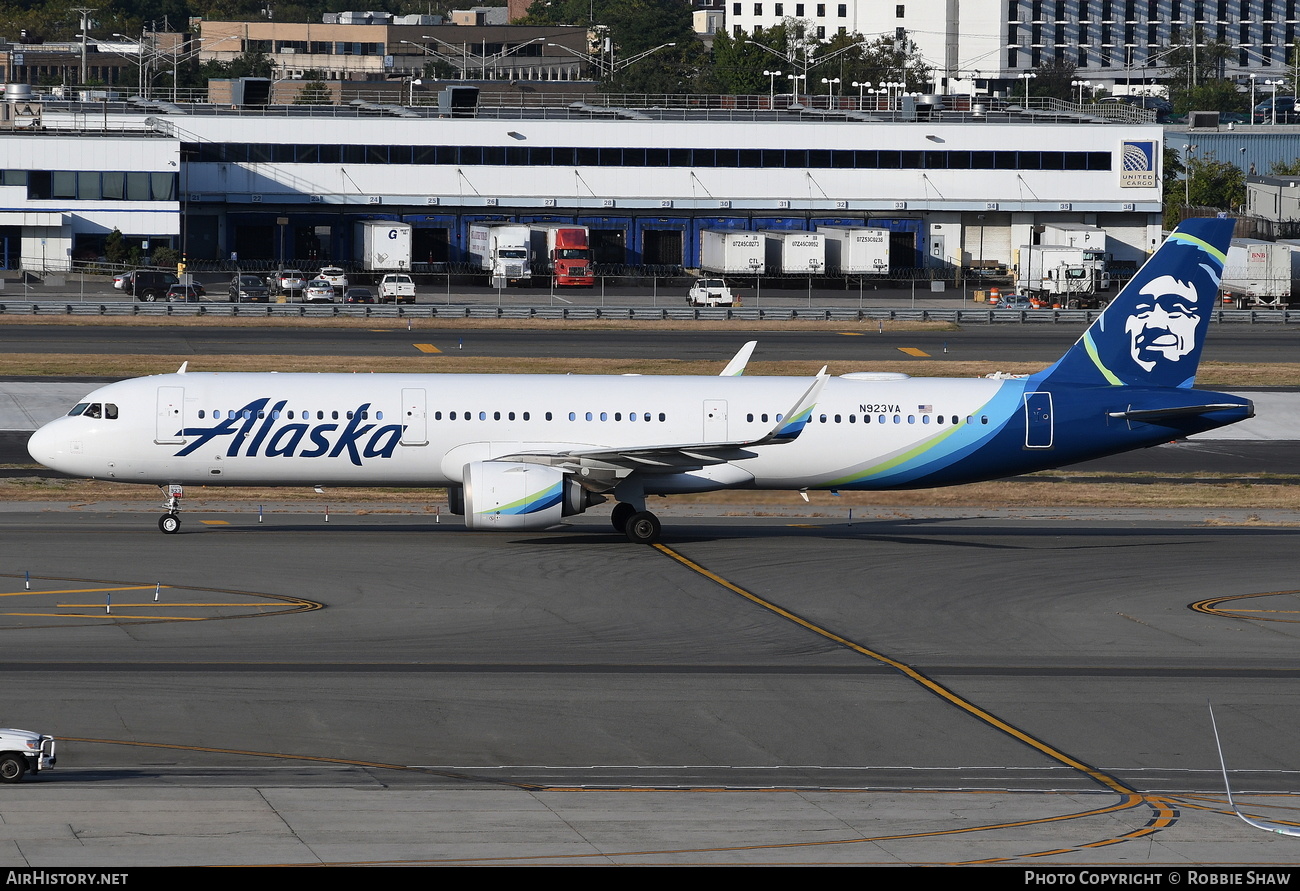 Aircraft Photo of N923VA | Airbus A321-253N | Alaska Airlines | AirHistory.net #183606