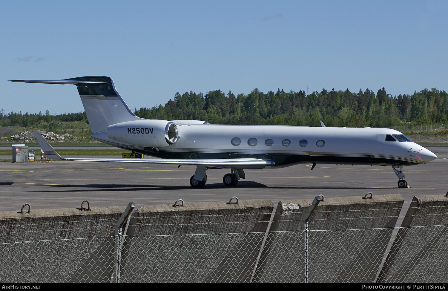 Aircraft Photo of N250DV | Gulfstream Aerospace G-V Gulfstream V | AirHistory.net #183751