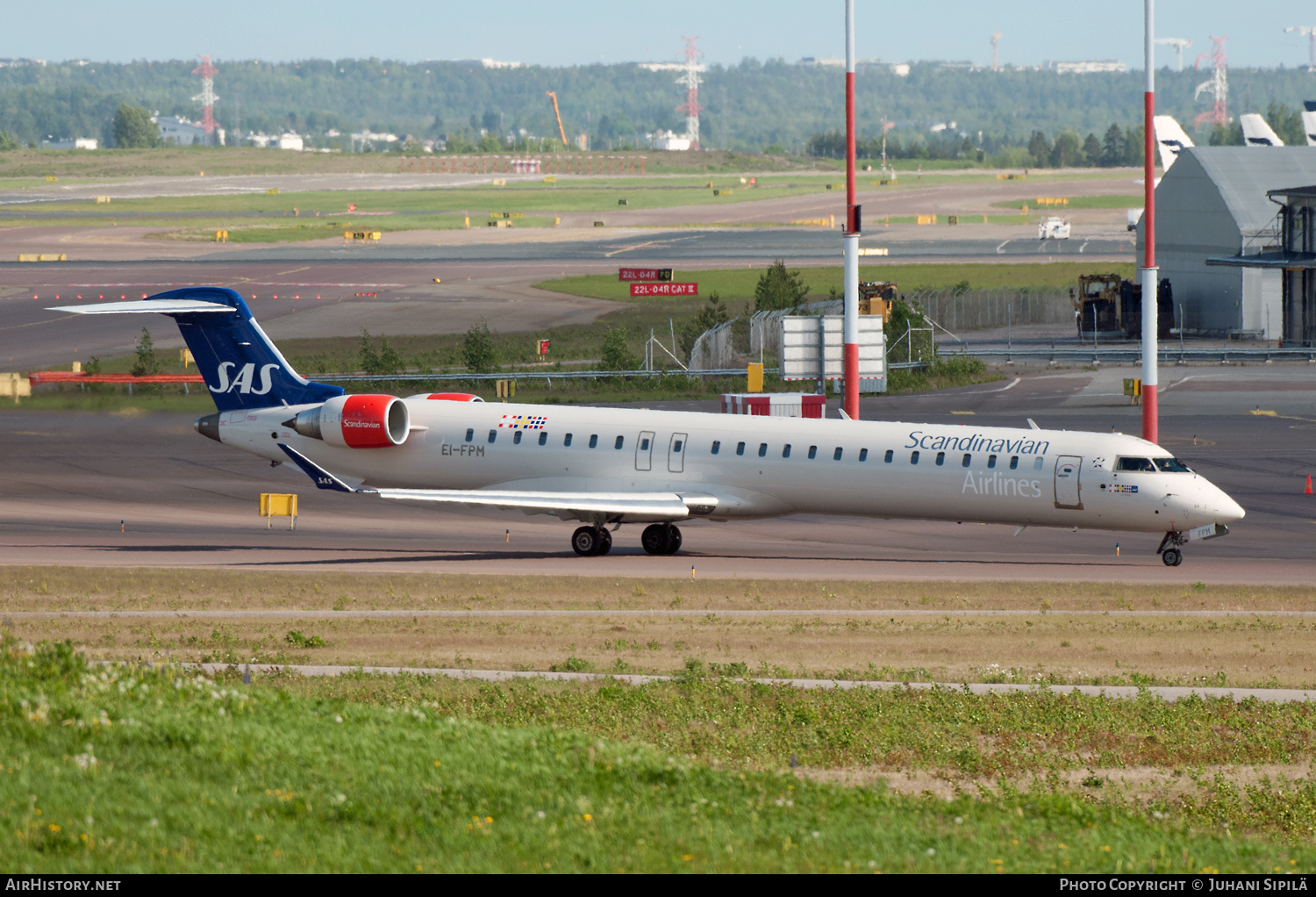Aircraft Photo of EI-FPM | Bombardier CRJ-900LR (CL-600-2D24) | Scandinavian Airlines - SAS | AirHistory.net #183851