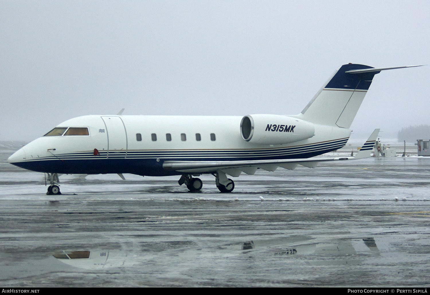 Aircraft Photo of N315MK | Canadair Challenger 600S (CL-600-1A11) | AirHistory.net #183864