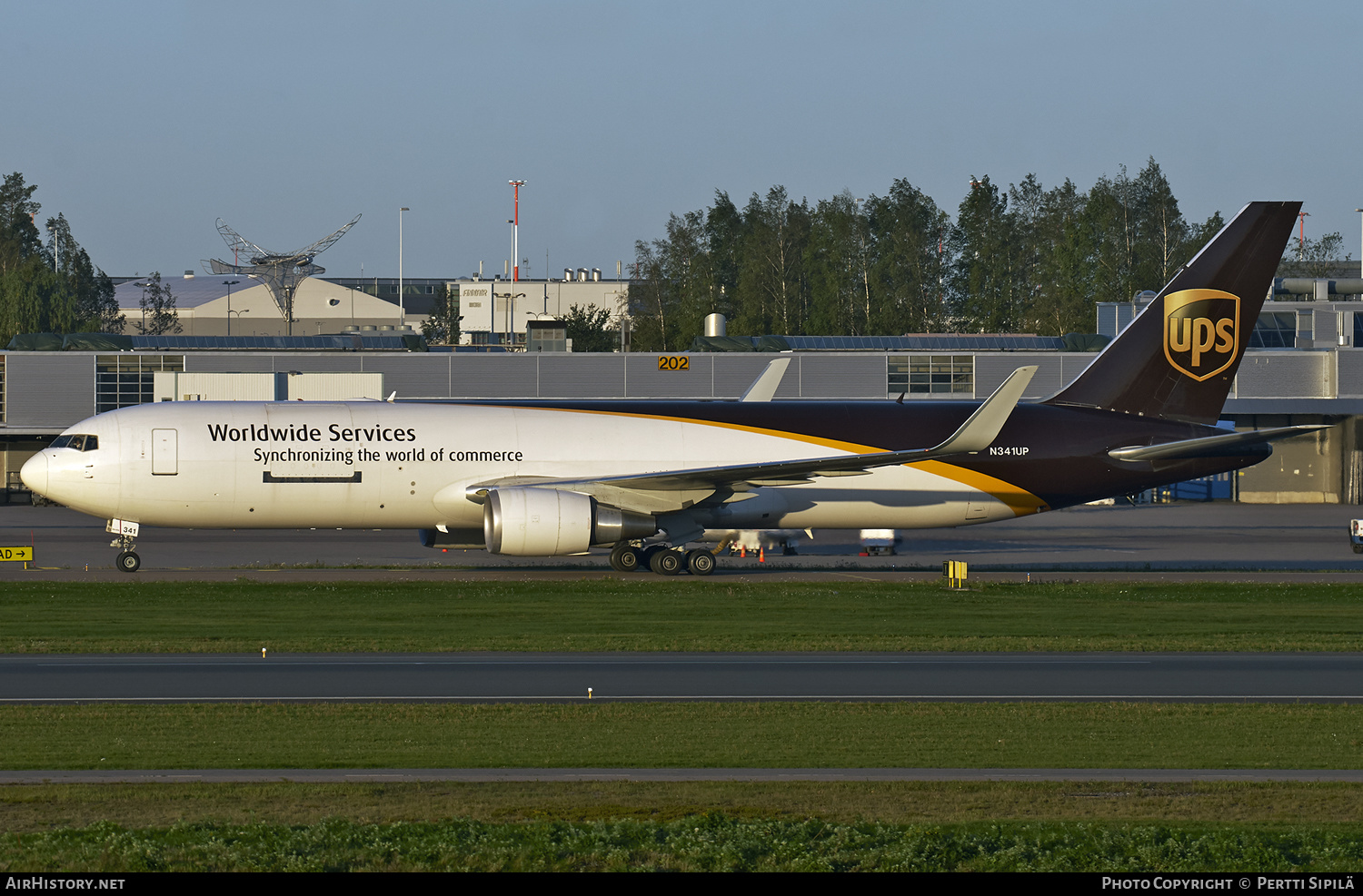 Aircraft Photo of N341UP | Boeing 767-34AF/ER | United Parcel Service - UPS | AirHistory.net #183879