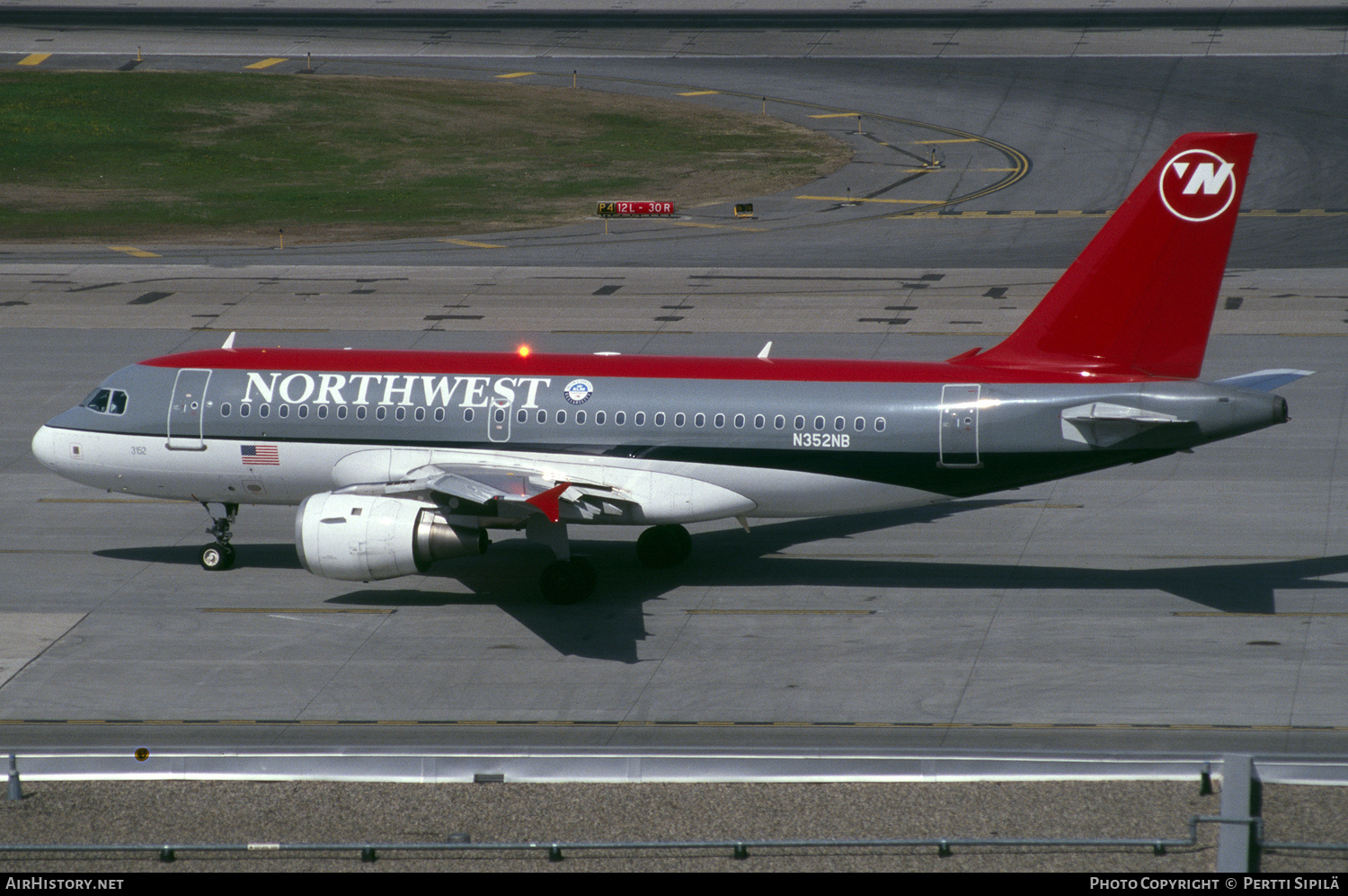 Aircraft Photo of N352NB | Airbus A319-114 | Northwest Airlines | AirHistory.net #183913