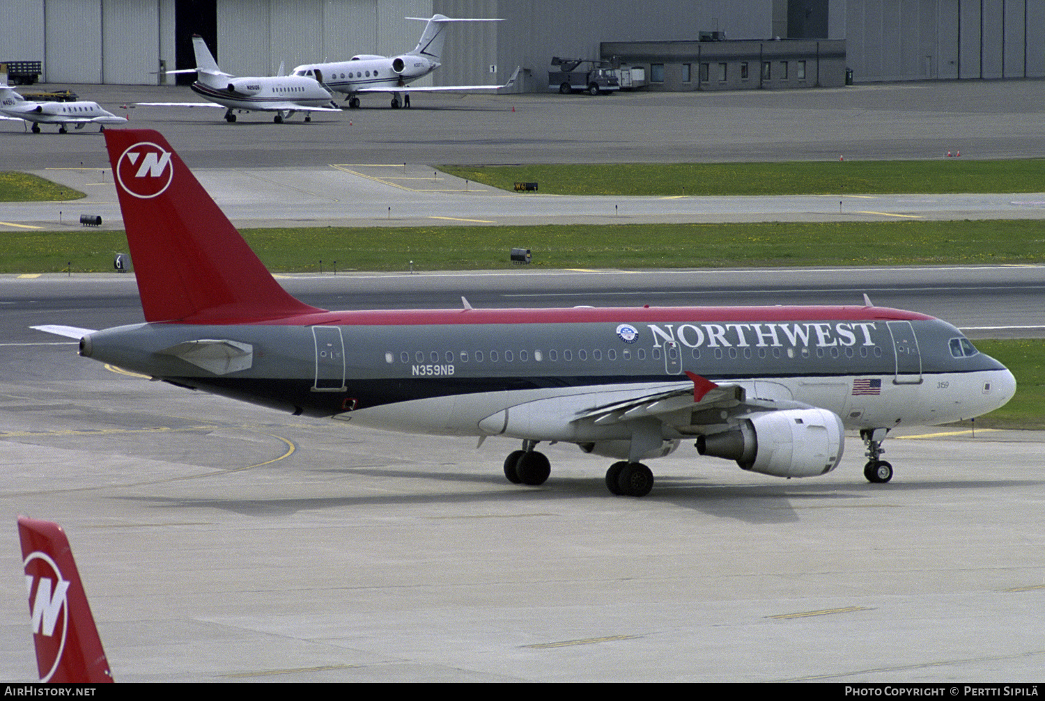Aircraft Photo of N359NB | Airbus A319-114 | Northwest Airlines | AirHistory.net #183953