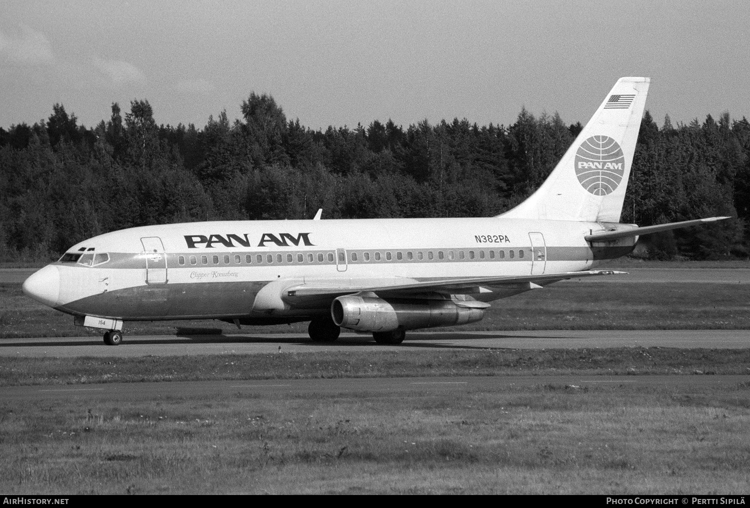 Aircraft Photo of N382PA | Boeing 737-214 | Pan American World Airways - Pan Am | AirHistory.net #183959