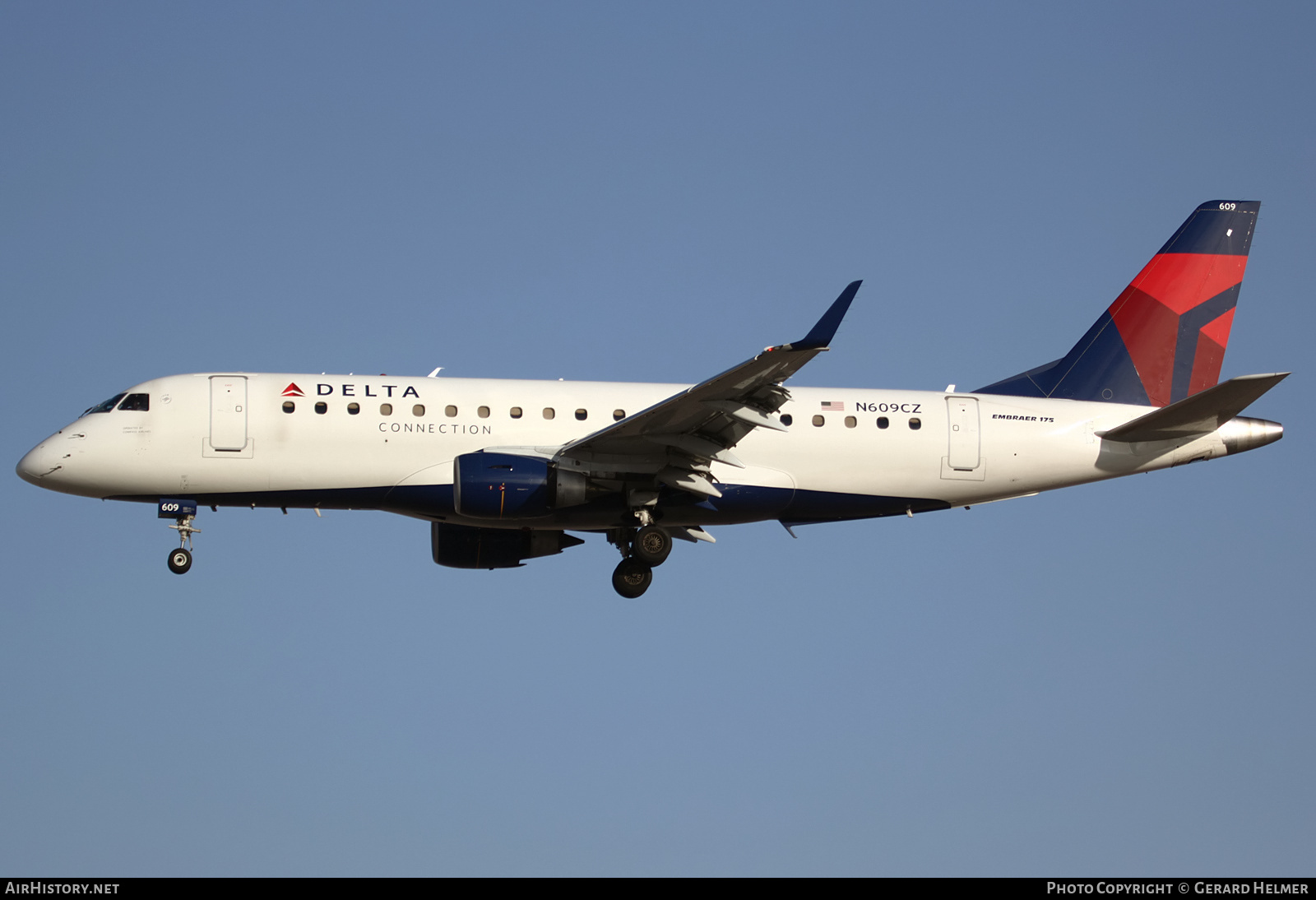 Aircraft Photo of N609CZ | Embraer 175LR (ERJ-170-200LR) | Delta Connection | AirHistory.net #184122