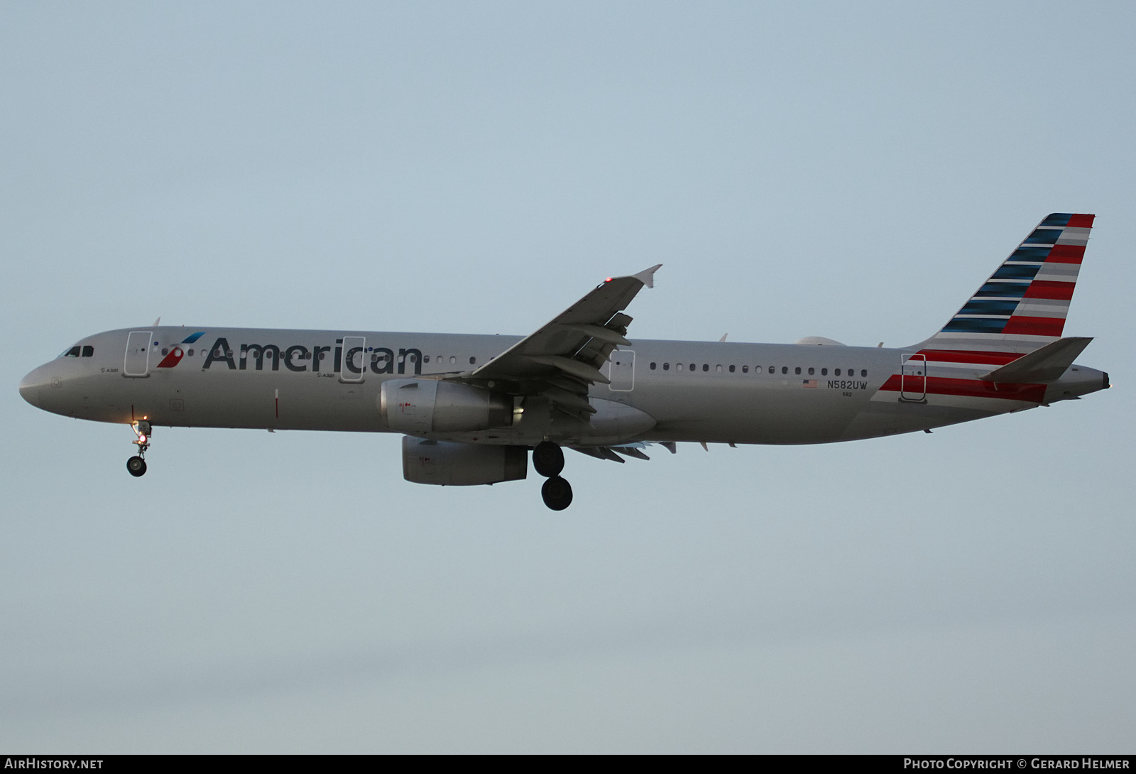 Aircraft Photo of N582UW | Airbus A321-231 | American Airlines | AirHistory.net #184136