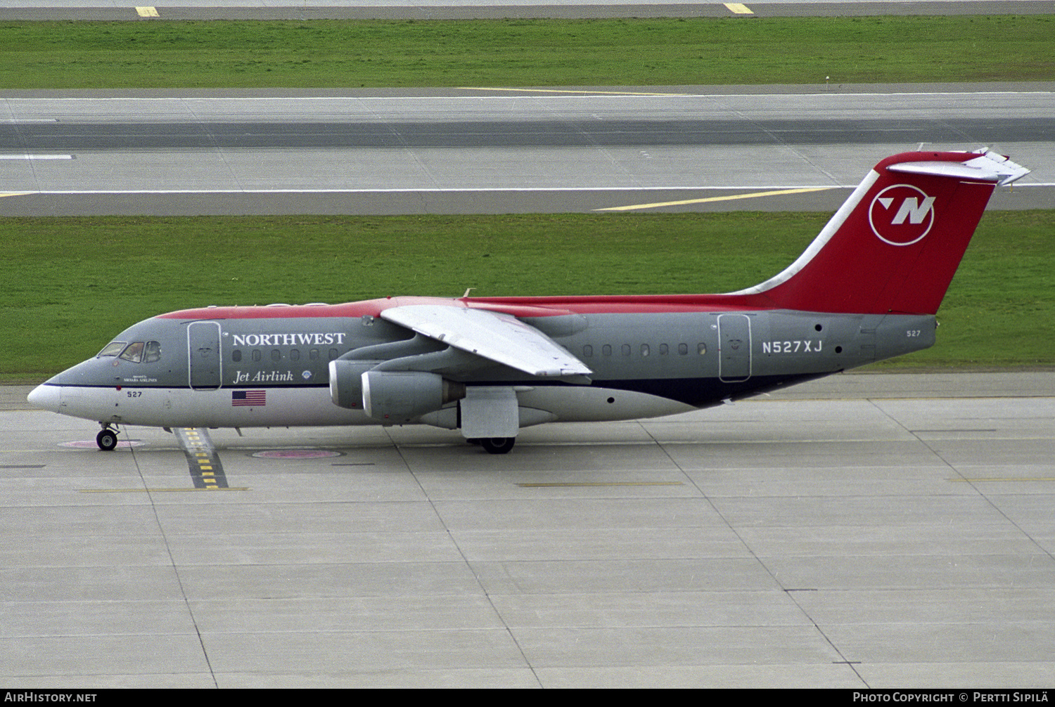 Aircraft Photo of N527XJ | British Aerospace Avro 146-RJ85 | Northwest Jet Airlink | AirHistory.net #184235