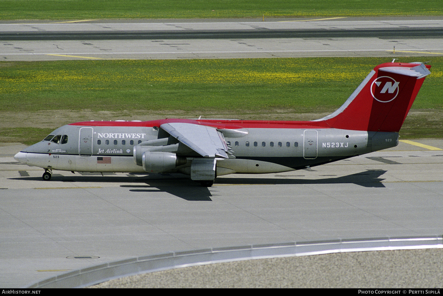 Aircraft Photo of N523XJ | British Aerospace Avro 146-RJ85 | Northwest Jet Airlink | AirHistory.net #184265
