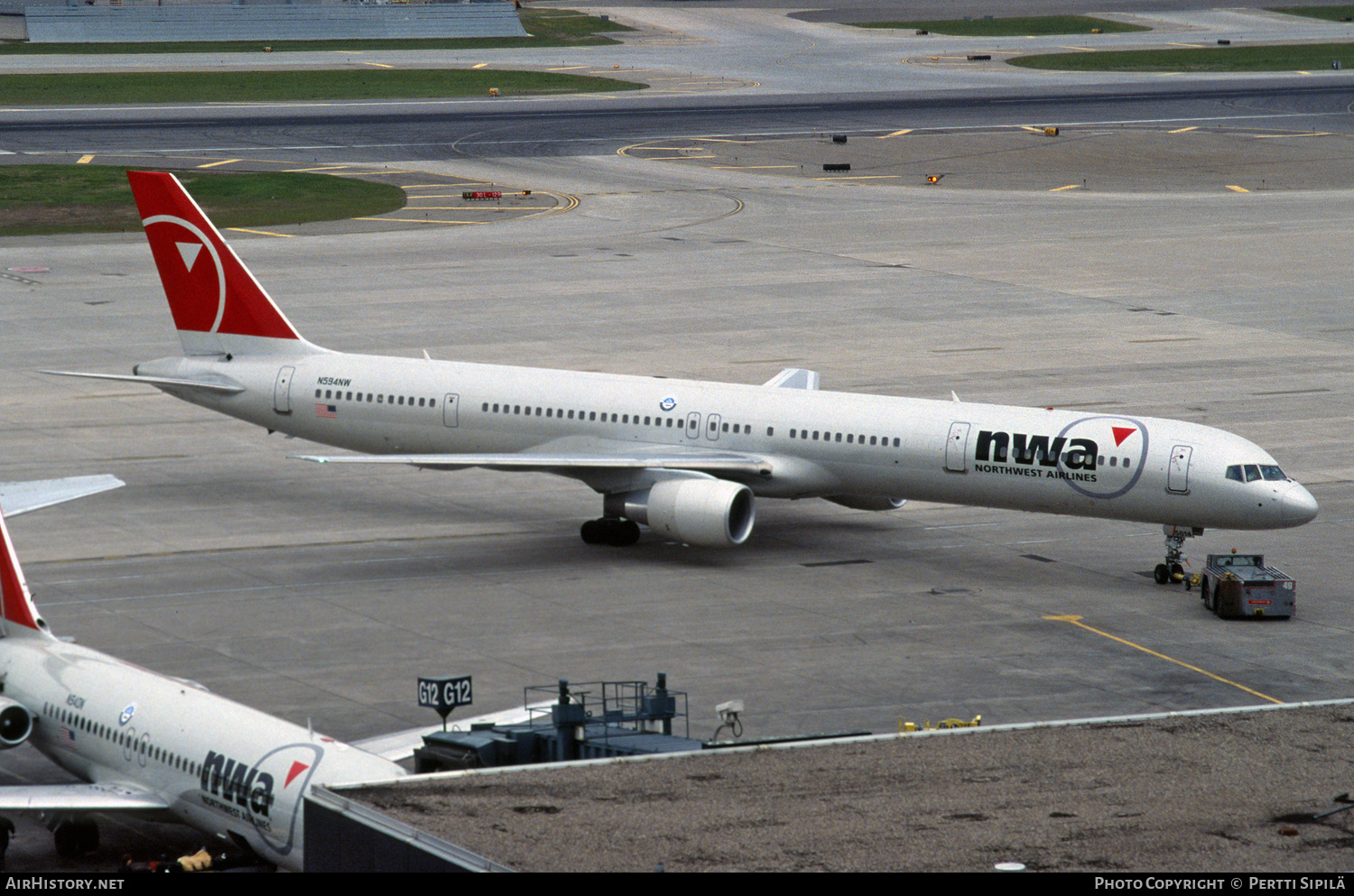 Aircraft Photo of N594NW | Boeing 757-351 | Northwest Airlines | AirHistory.net #184325