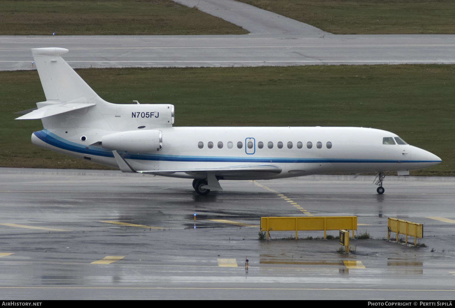 Aircraft Photo of N705FJ | Dassault Falcon 7X | AirHistory.net #184347