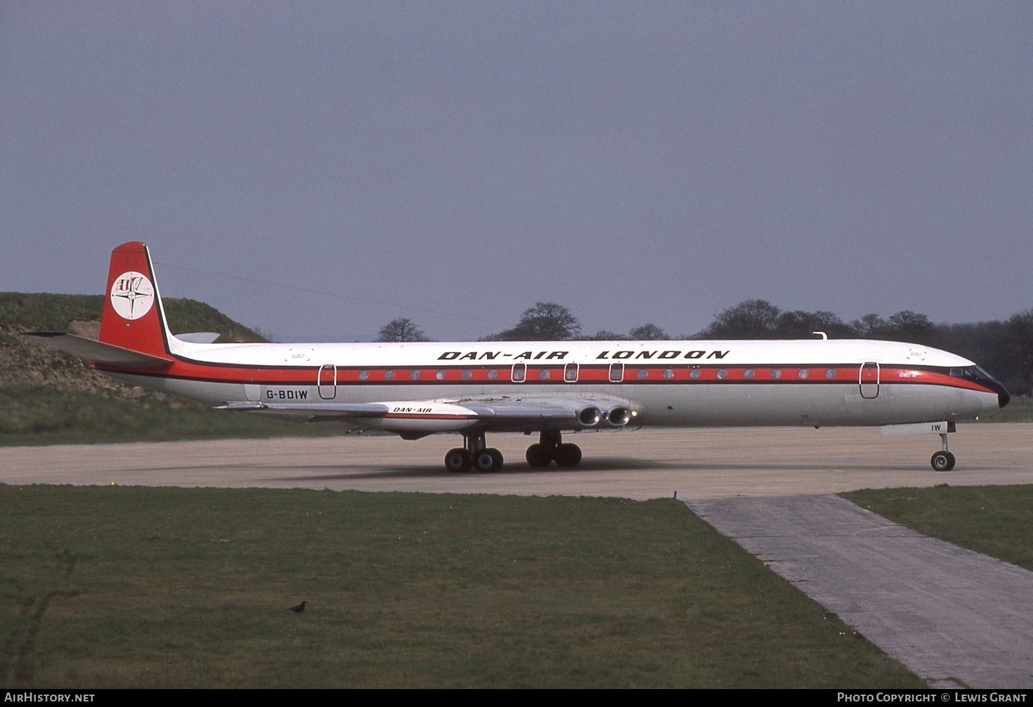 Aircraft Photo of G-BDIW | De Havilland D.H. 106 Comet 4C | Dan-Air London | AirHistory.net #184374