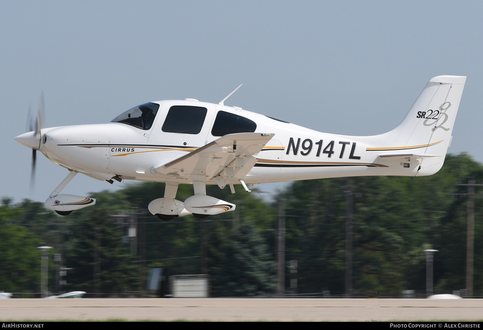 Aircraft Photo of N914TL | Cirrus SR-22 G2 | AirHistory.net #184496