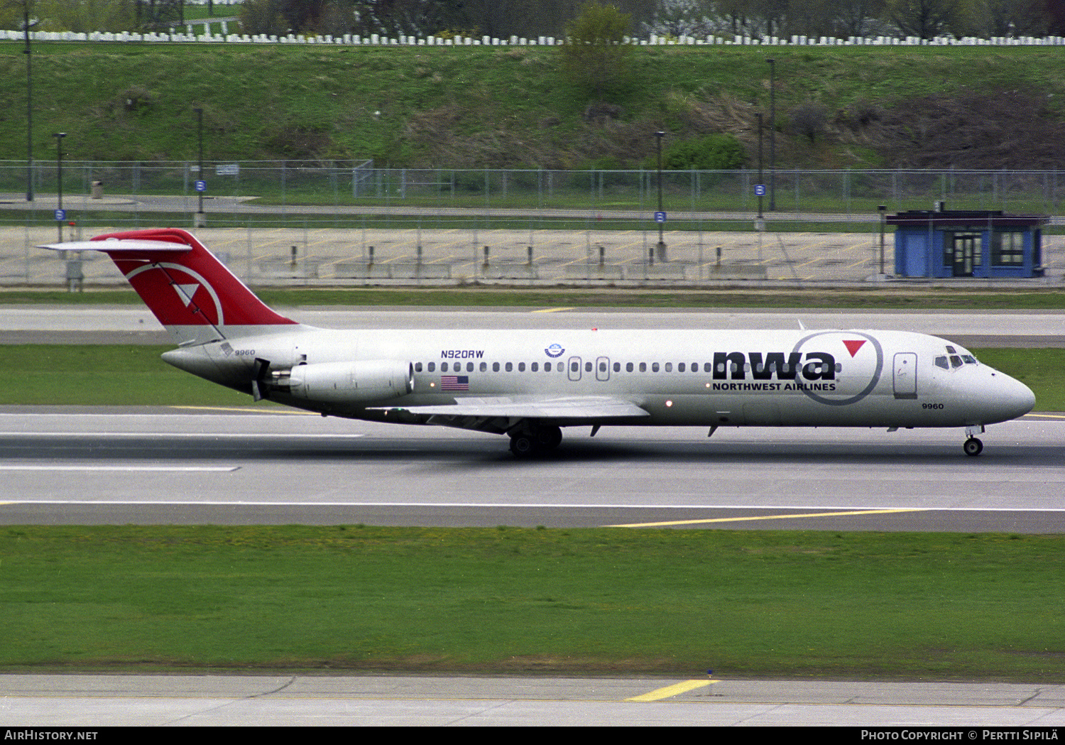 Aircraft Photo of N920RW | McDonnell Douglas DC-9-31 | Northwest Airlines | AirHistory.net #184622