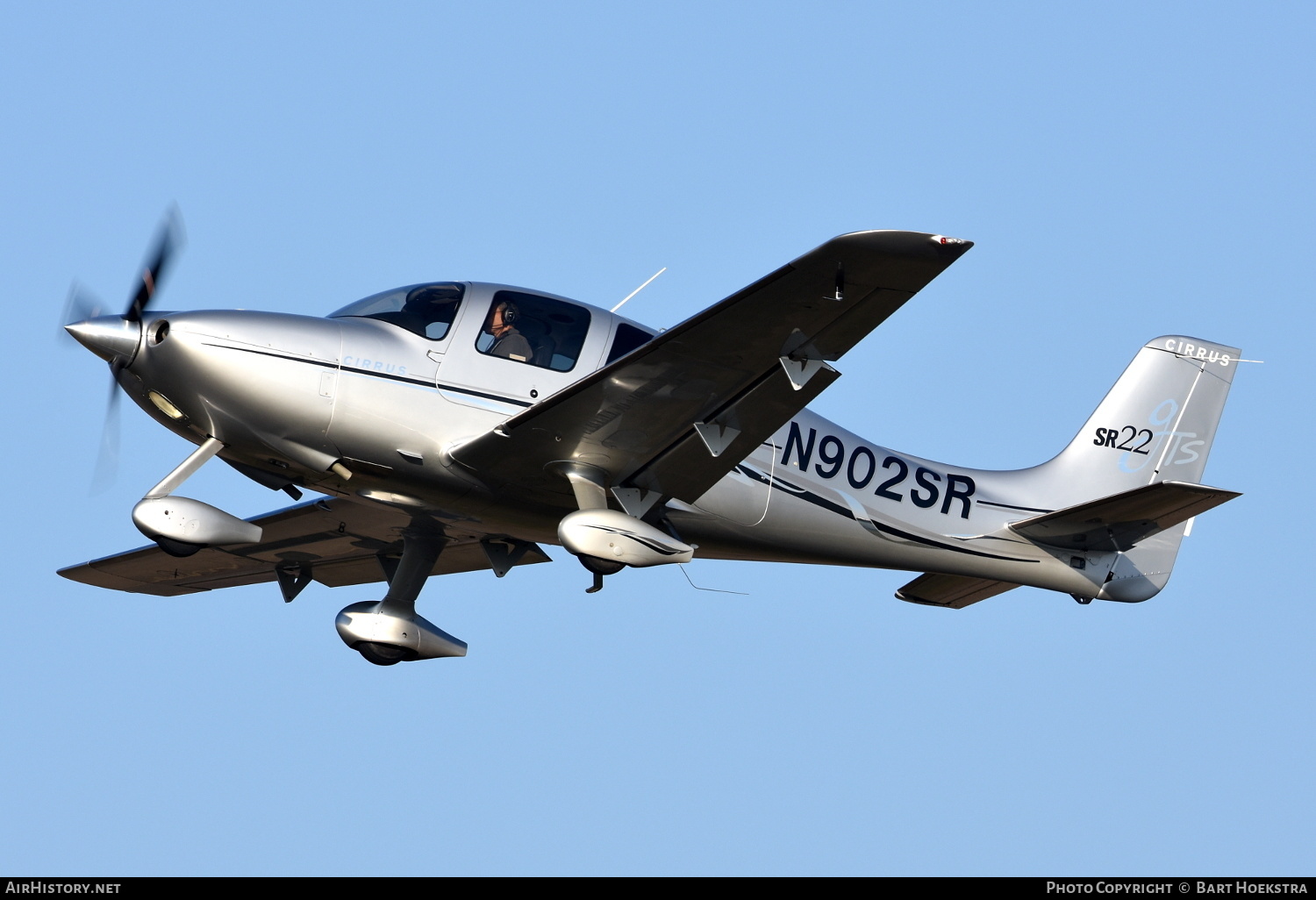 Aircraft Photo of N902SR | Cirrus SR-22 G2-GTS | AirHistory.net #184779