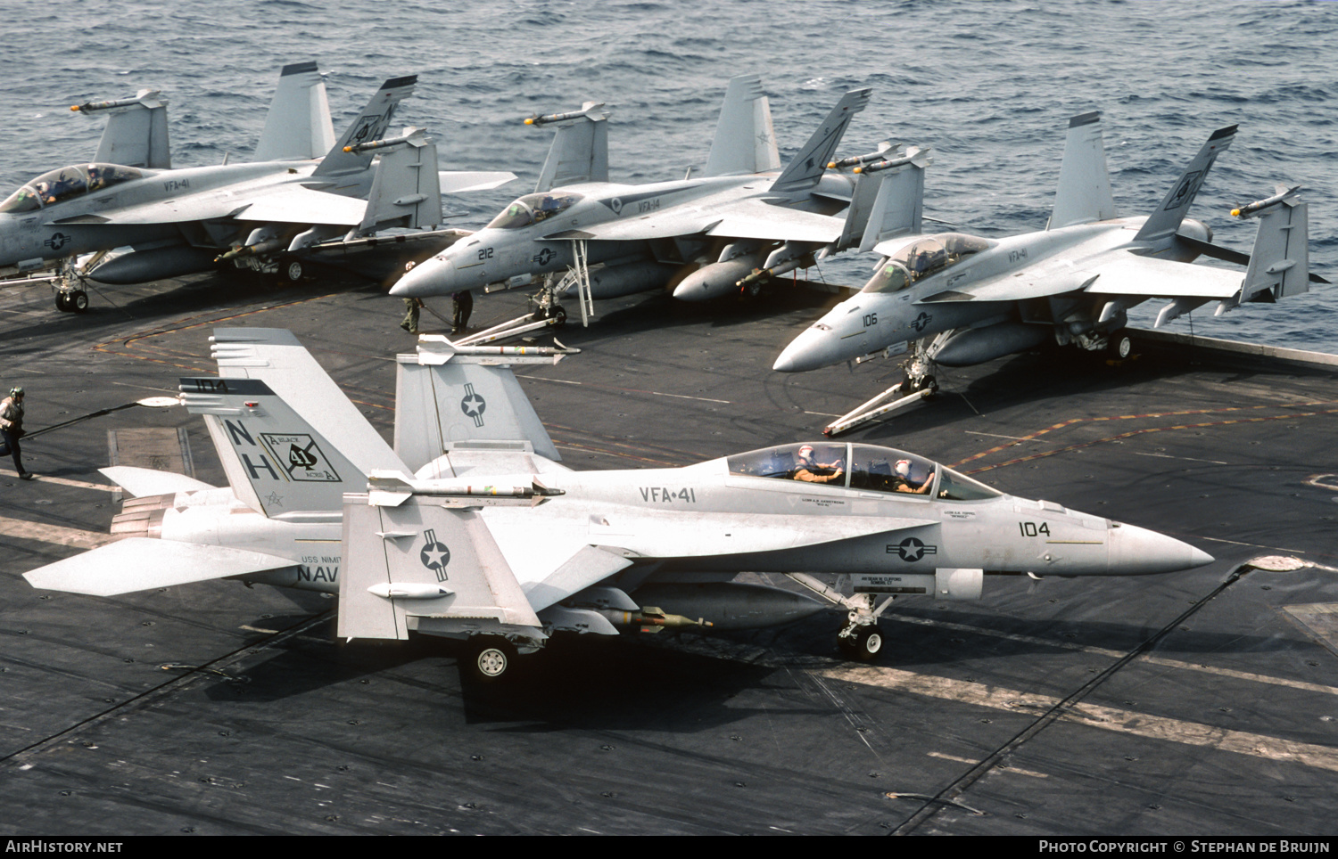 Aircraft Photo of 165880 | Boeing F/A-18F Super Hornet | USA - Navy | AirHistory.net #184794