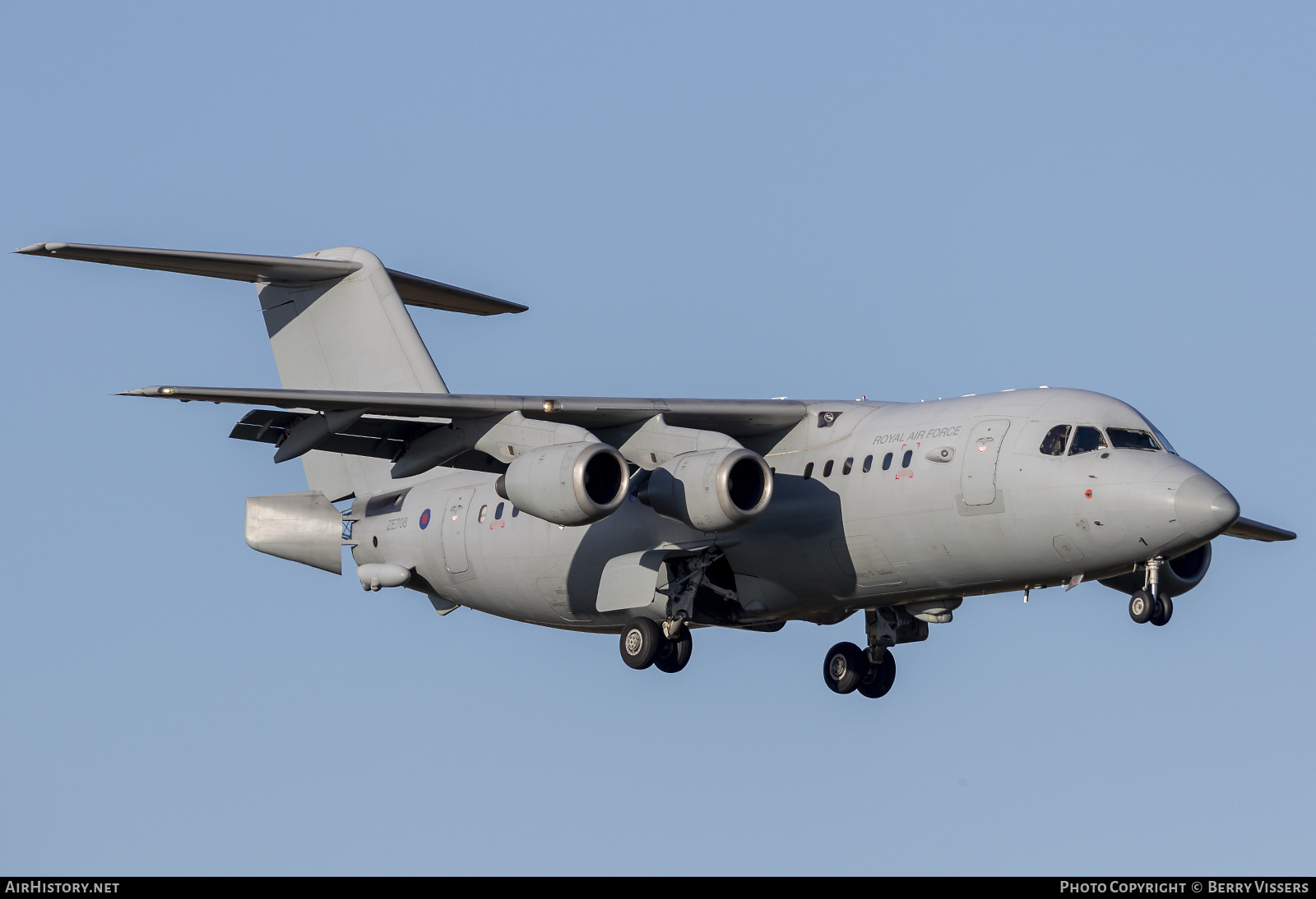 Aircraft Photo of ZE708 | British Aerospace BAe-146 C.3 | UK - Air Force | AirHistory.net #184823