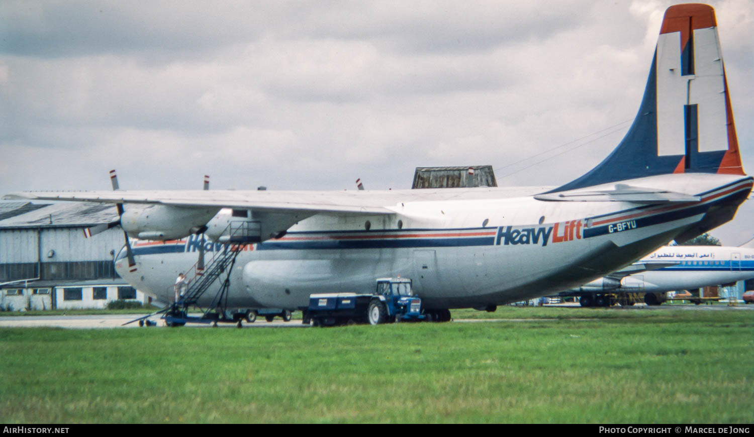 Aircraft Photo of G-BFYU | Short SC.5 Belfast C1 | HeavyLift Cargo Airlines | AirHistory.net #184882