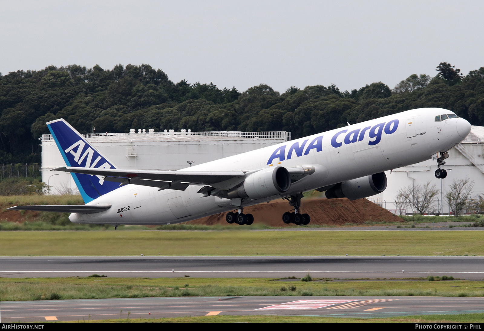 Aircraft Photo of JA8362 | Boeing 767-381/ER(BCF) | All Nippon Airways - ANA Cargo | AirHistory.net #184935