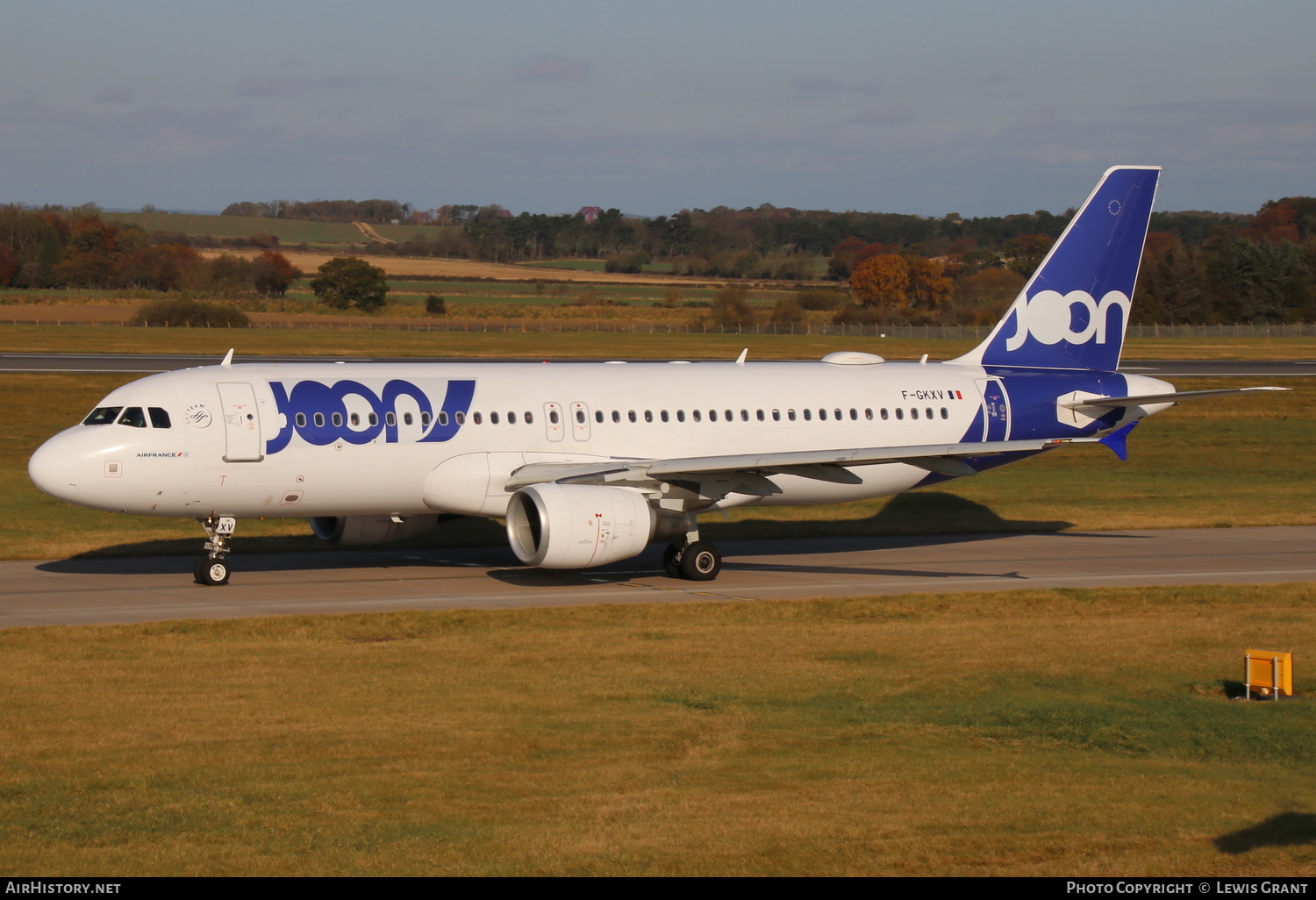 Aircraft Photo of F-GKXV | Airbus A320-214 | Joon | AirHistory.net #184997