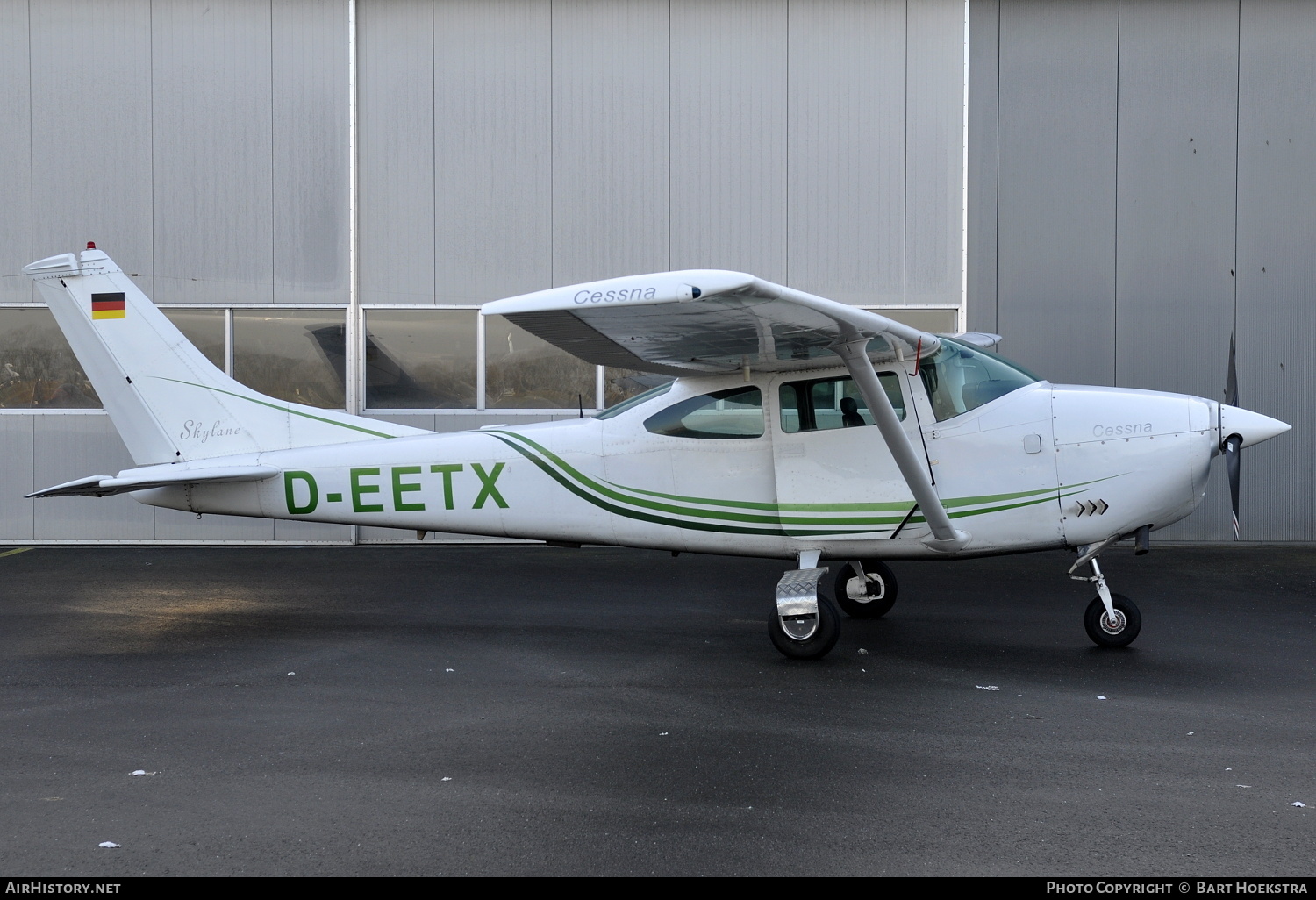 Aircraft Photo of D-EETX | Cessna 182K Skylane | AirHistory.net #185053