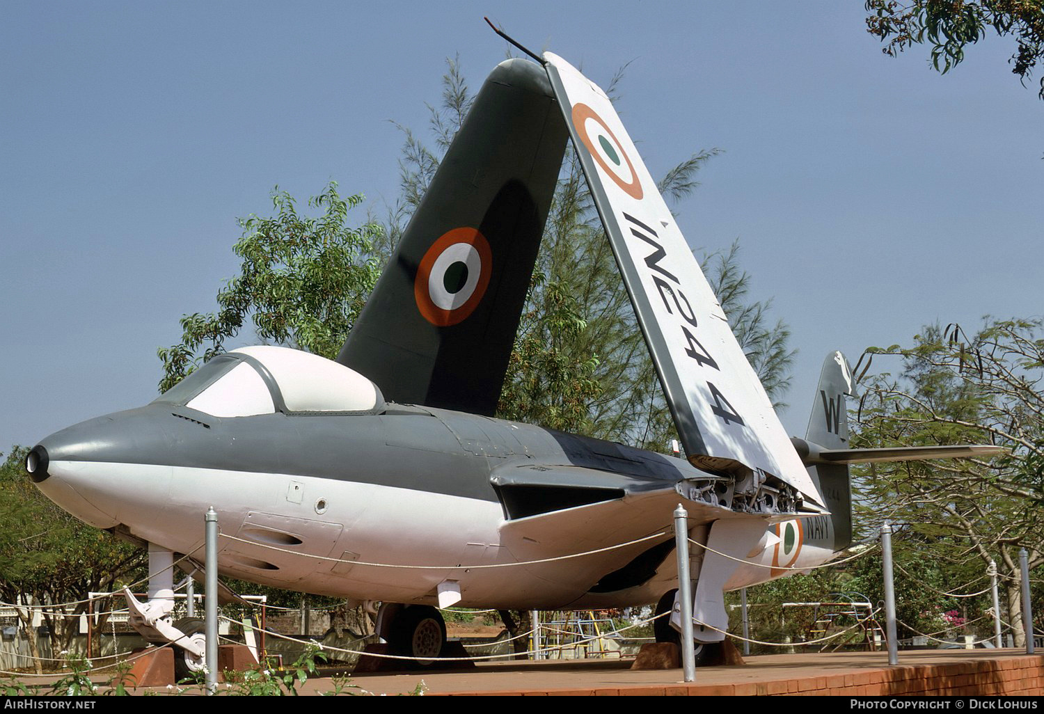 Aircraft Photo of IN244 | Hawker Sea Hawk Mk 100 | India - Navy | AirHistory.net #185100