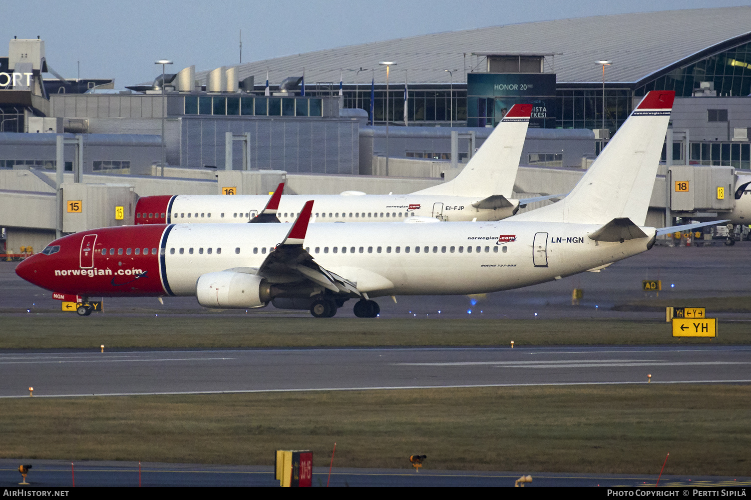 Aircraft Photo of LN-NGN | Boeing 737-8JP | Norwegian | AirHistory.net #185180