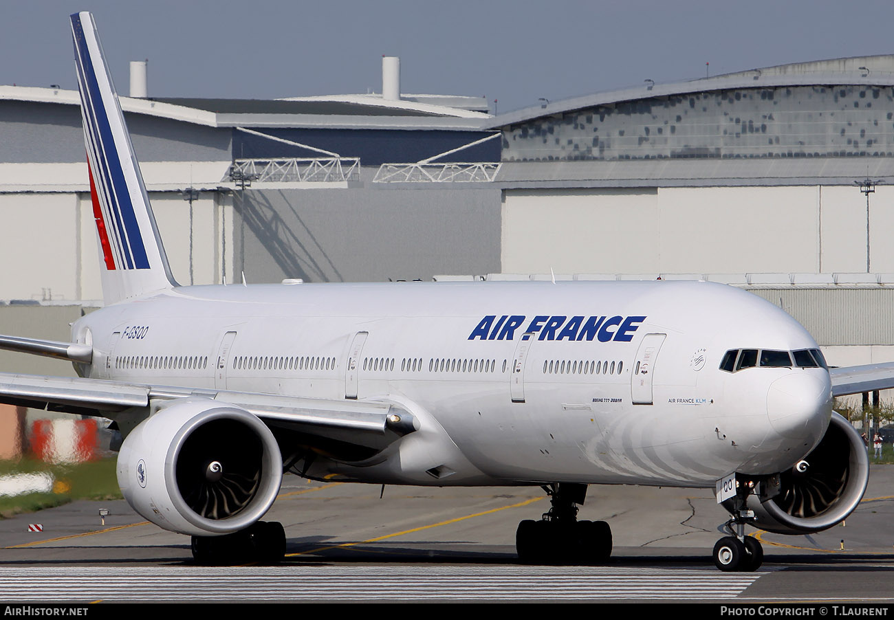 Aircraft Photo of F-GSQO | Boeing 777-328/ER | Air France | AirHistory.net #185306