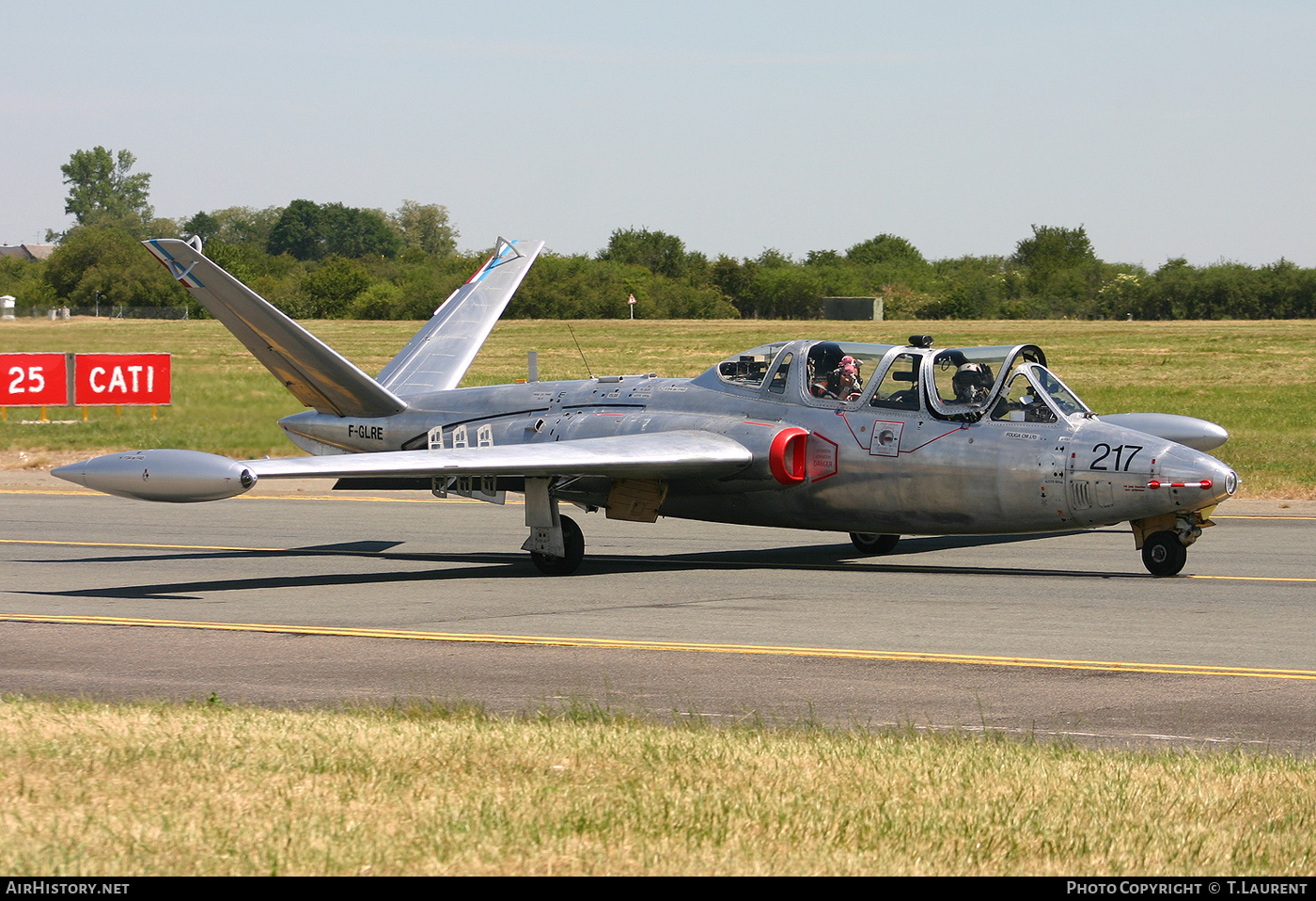 Aircraft Photo of F-GLRE | Fouga CM-170R Magister | AirHistory.net #185323