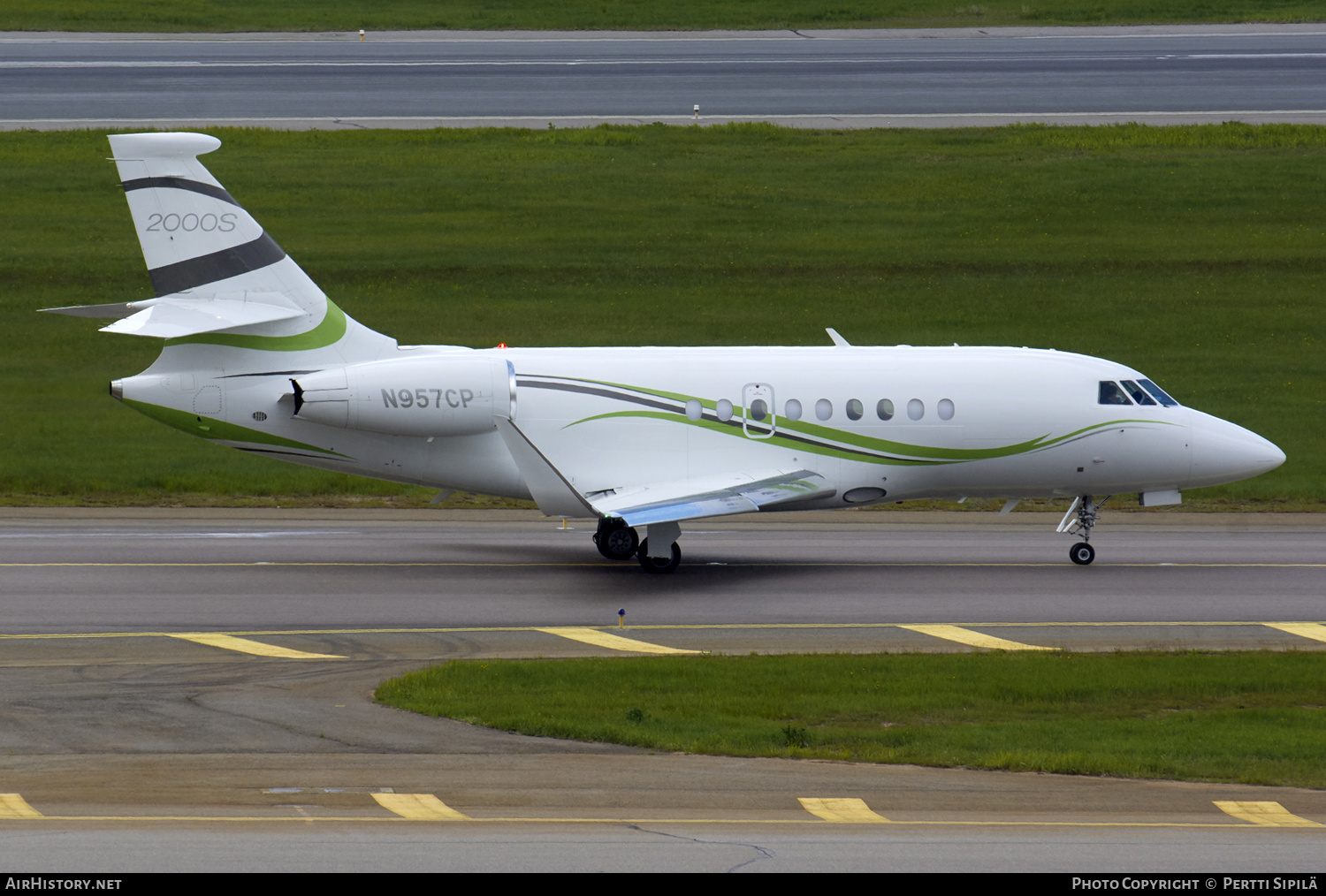 Aircraft Photo of N957CP | Dassault Falcon 2000S | AirHistory.net #185475
