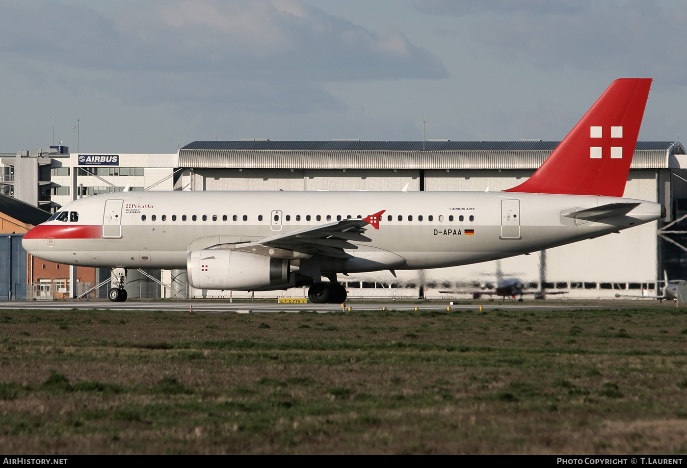 Aircraft Photo of D-APAA | Airbus A319-132 | PrivatAir | AirHistory.net #185478