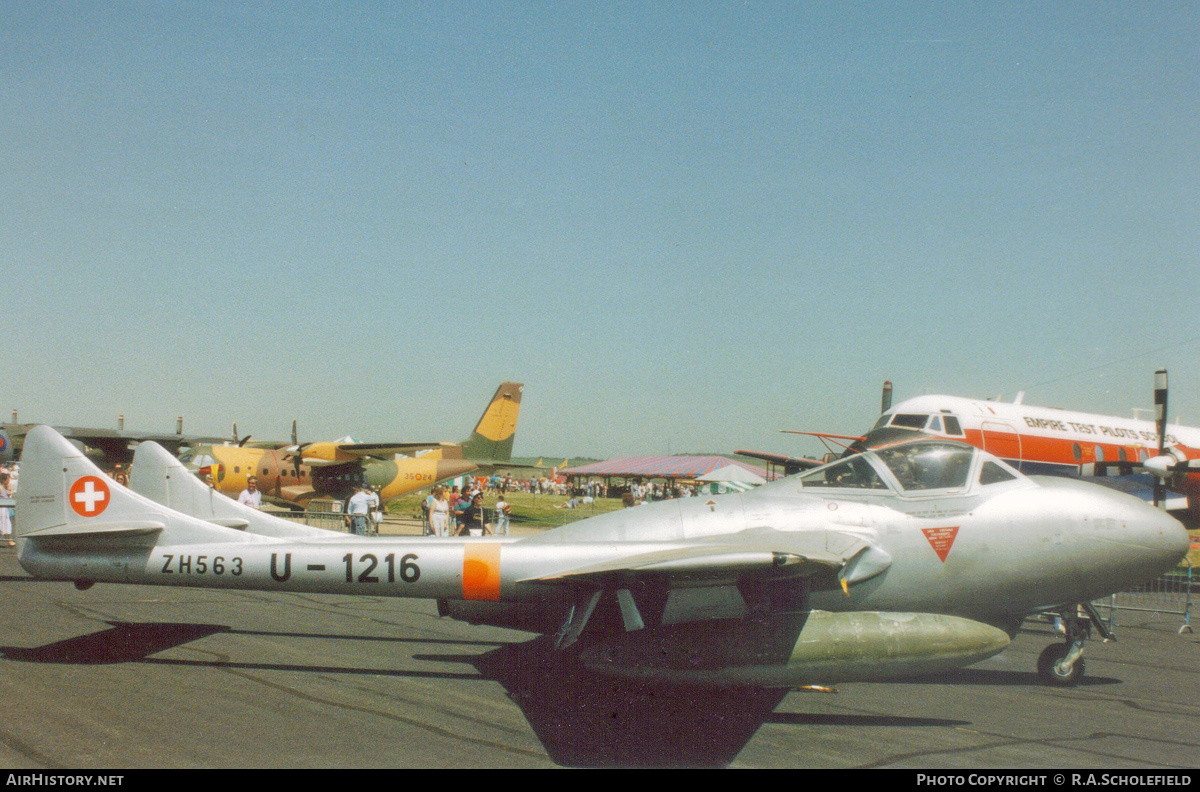 Aircraft Photo of U-1216 / ZH563 | De Havilland D.H. 115 Vampire T55 | Switzerland - Air Force | AirHistory.net #185499