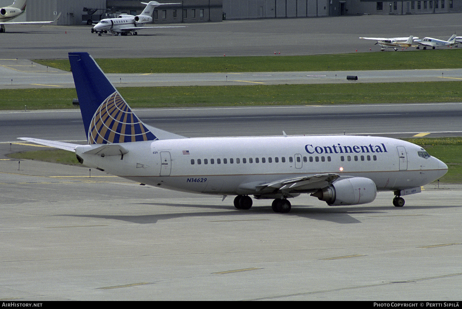 Aircraft Photo of N14629 | Boeing 737-524 | Continental Airlines | AirHistory.net #185583