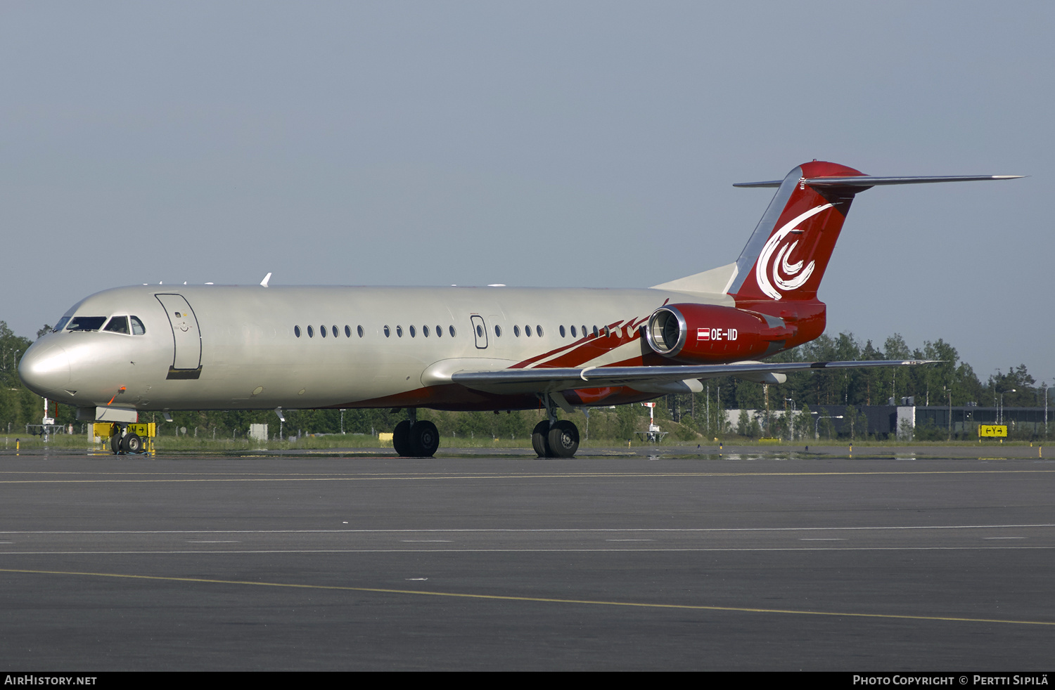 Aircraft Photo of OE-IID | Fokker 100 (F28-0100) | AirHistory.net #185724