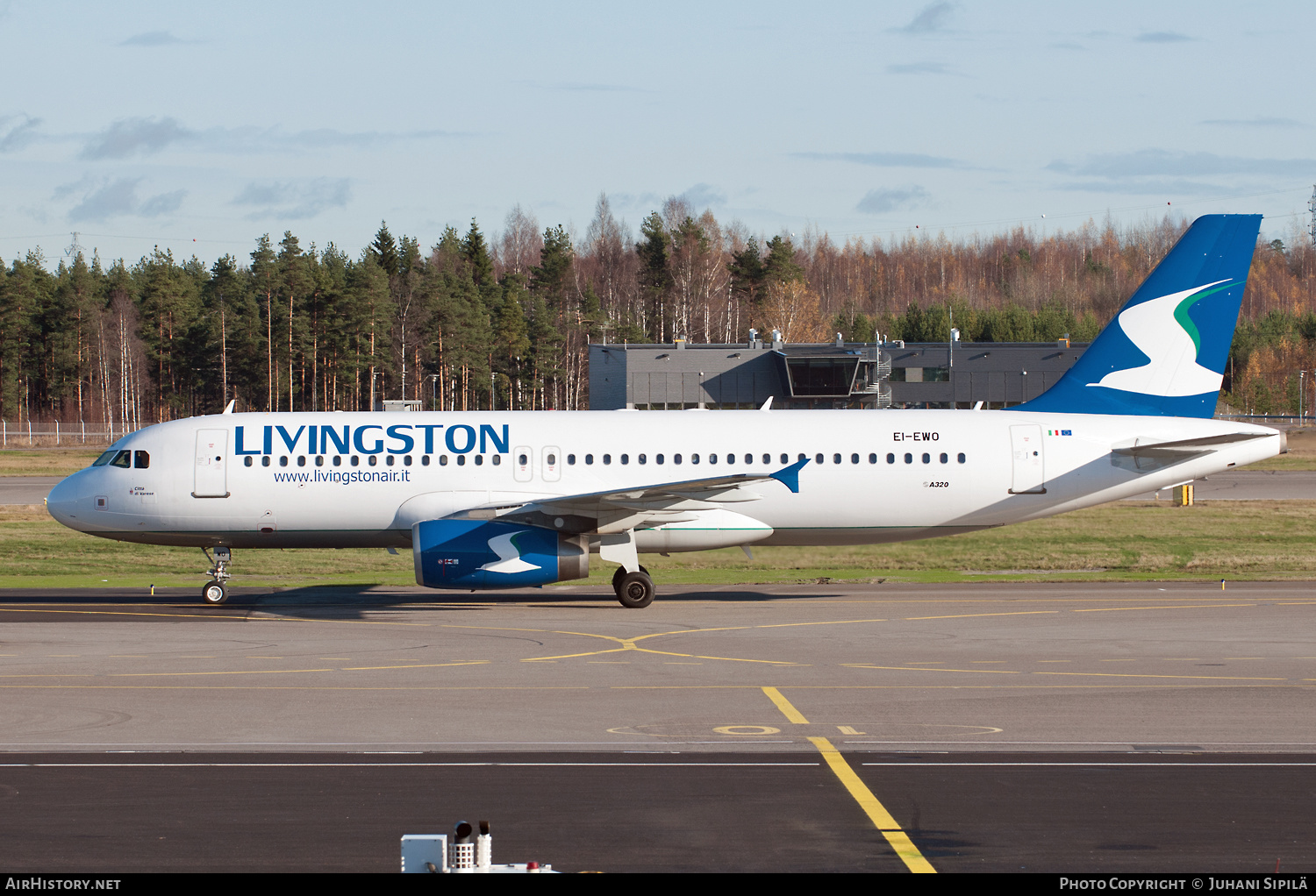 Aircraft Photo of EI-EWO | Airbus A320-232 | Livingston Air | AirHistory.net #185745