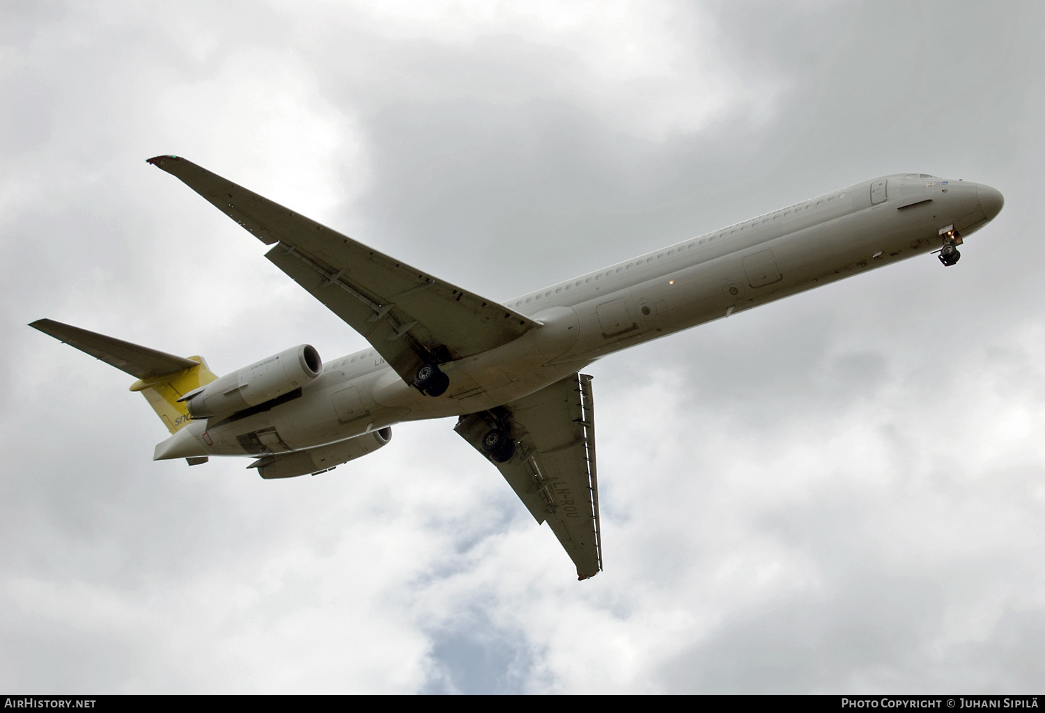 Aircraft Photo of LN-ROU | McDonnell Douglas MD-82 (DC-9-82) | Snowflake | AirHistory.net #185762