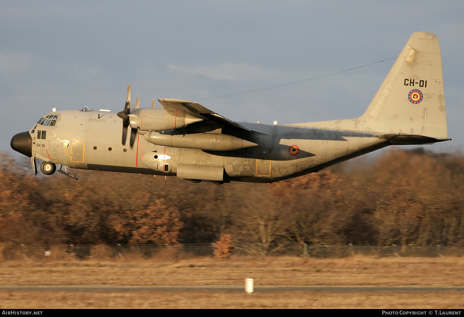 Aircraft Photo of CH-01 | Lockheed C-130H Hercules | Belgium - Air Force | AirHistory.net #185787